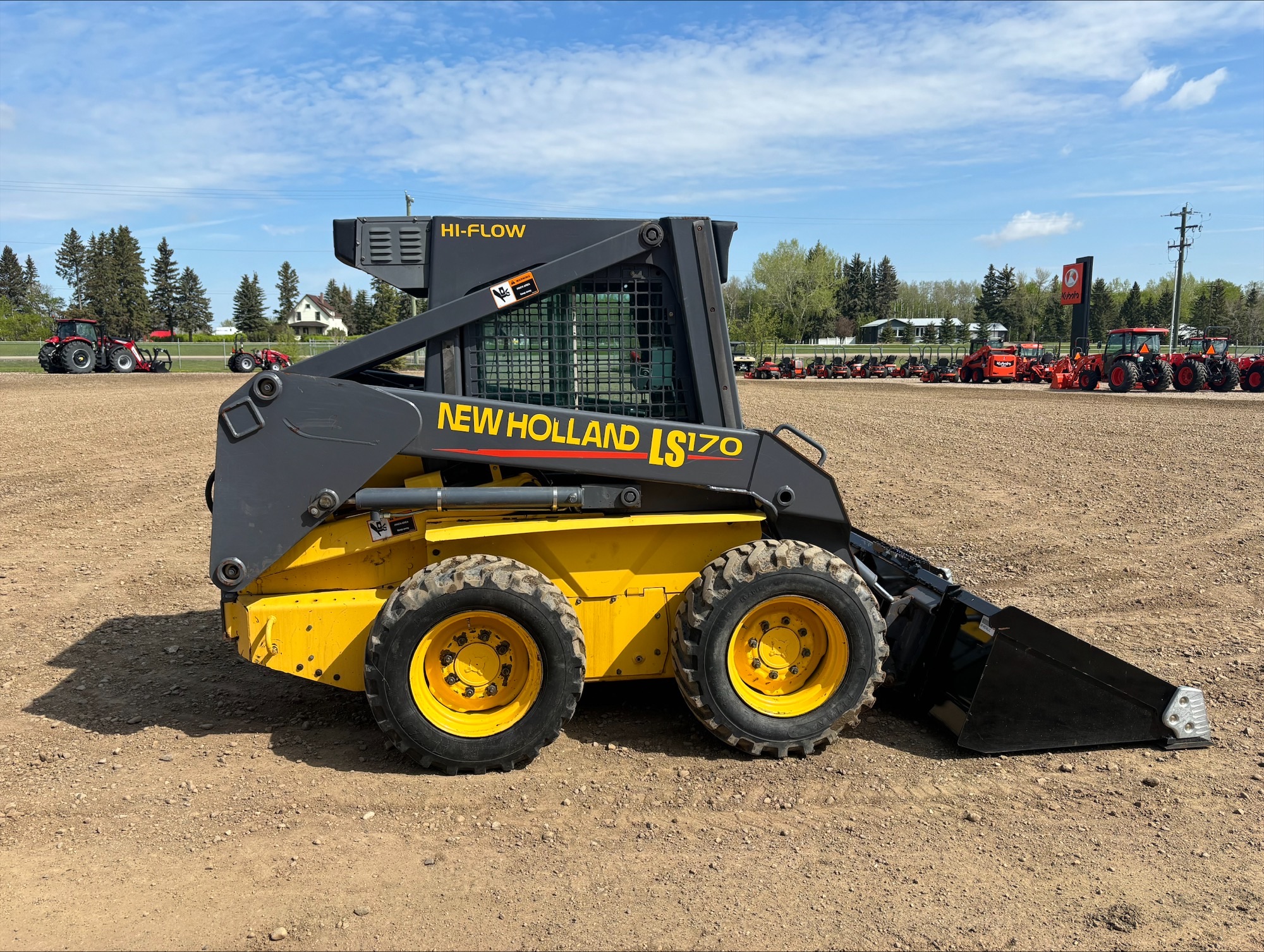 2001 New Holland LS170 Skid Steer Loader