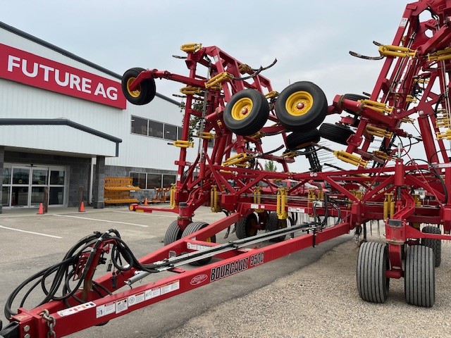 2022 Bourgault 9500-60 Field Cultivator