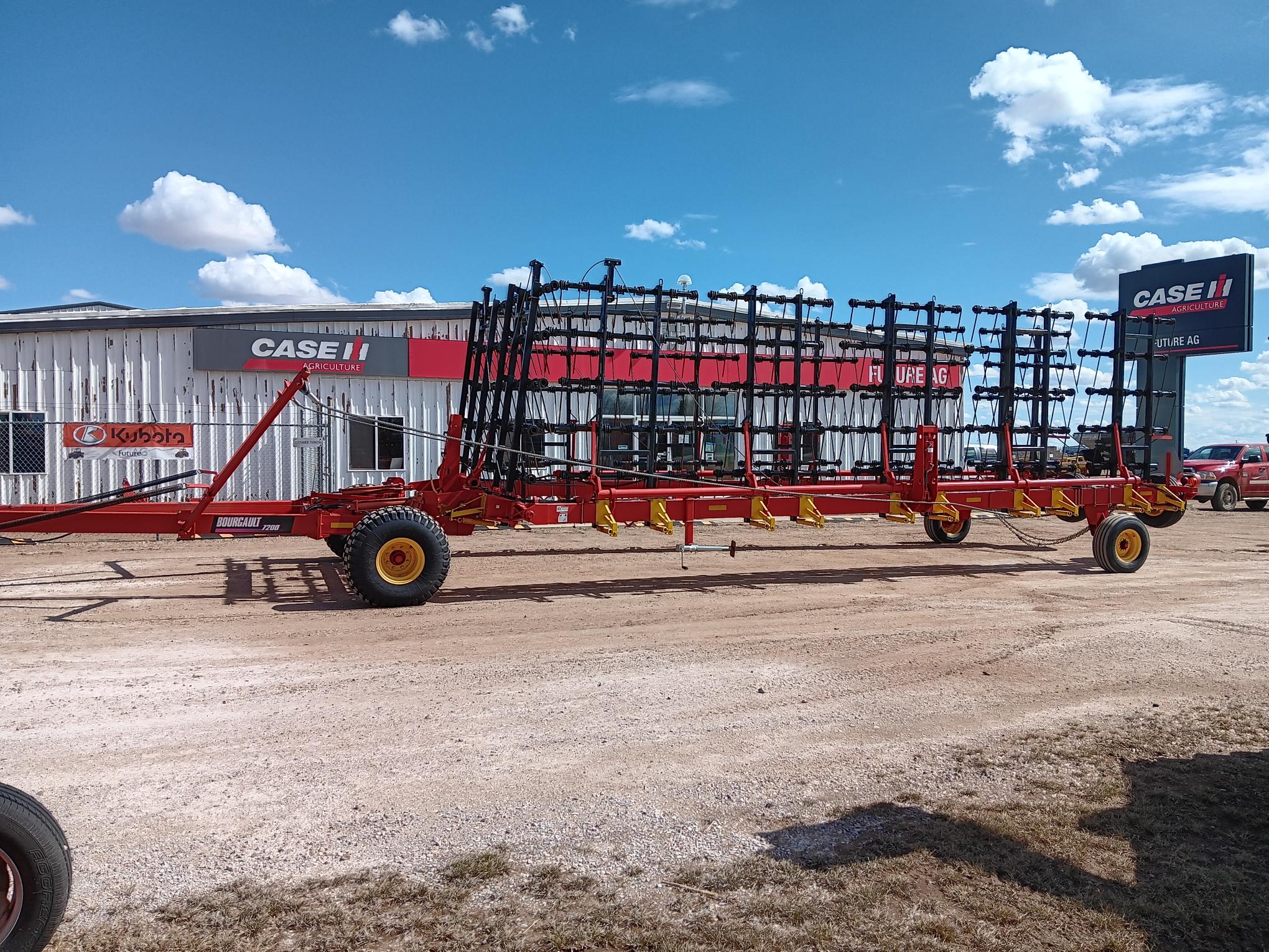 2013 Bourgault 7200-72 Harrow