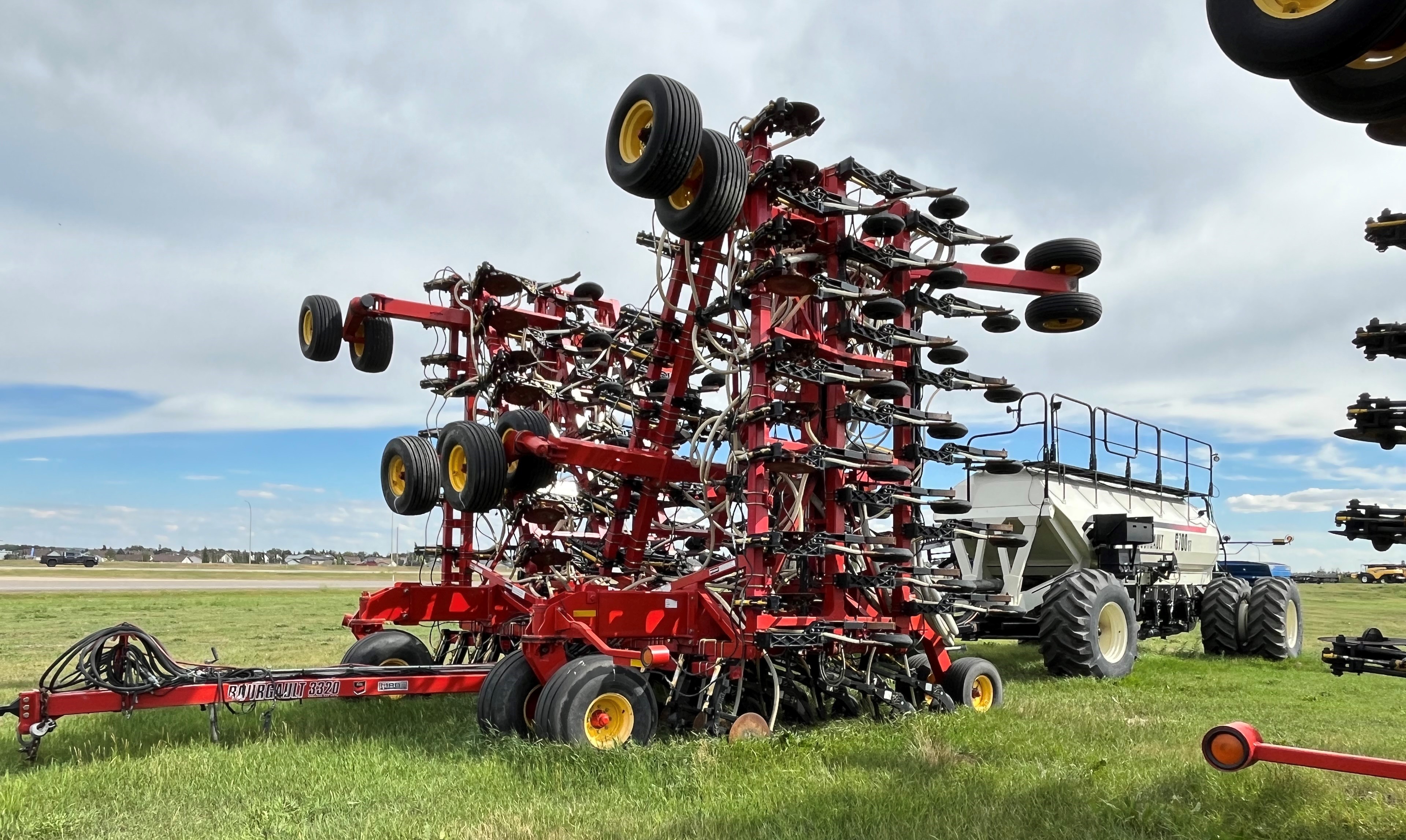 2012 Bourgault 3320 Air Seeder