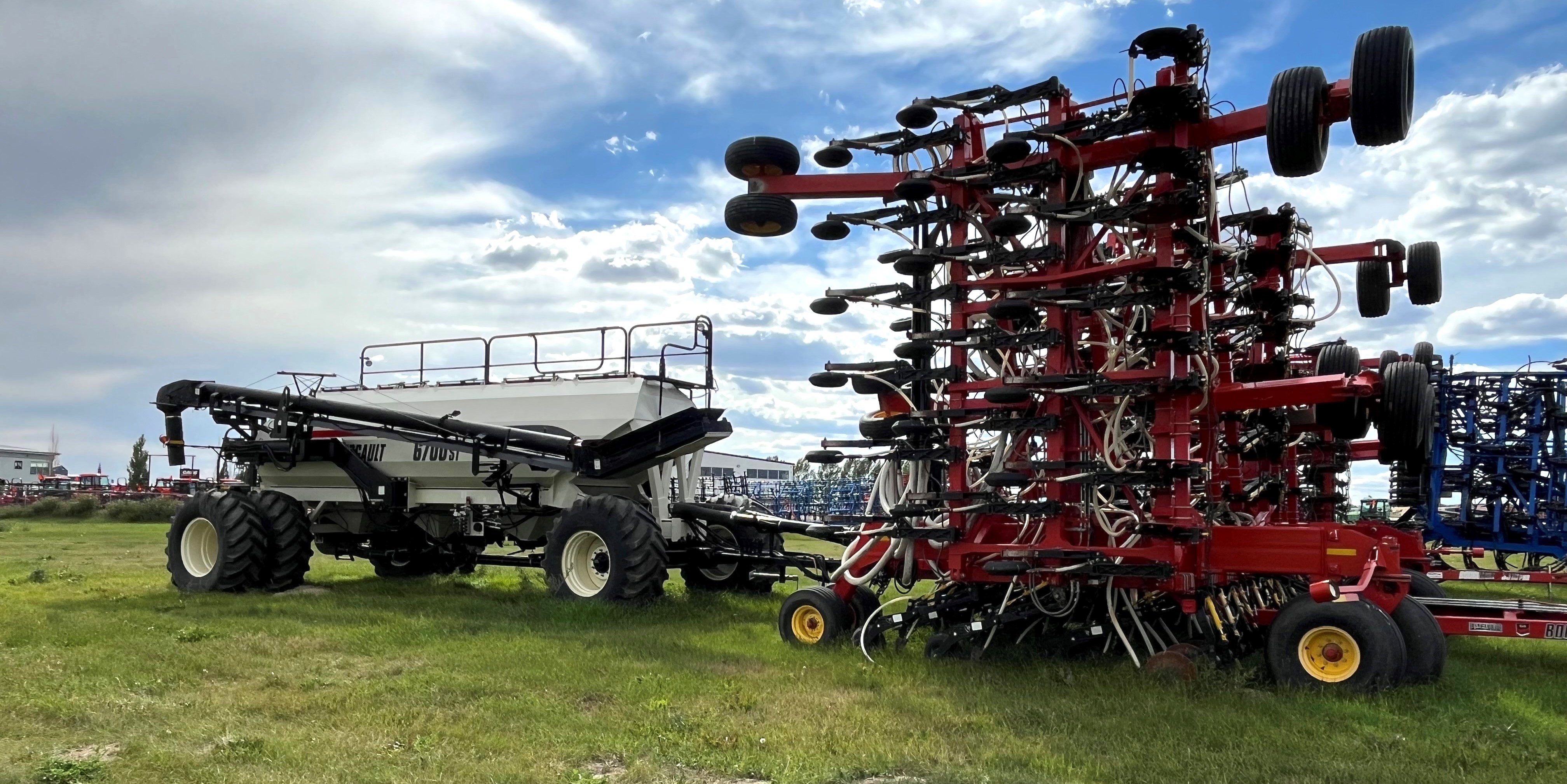 2012 Bourgault 3320 Air Seeder