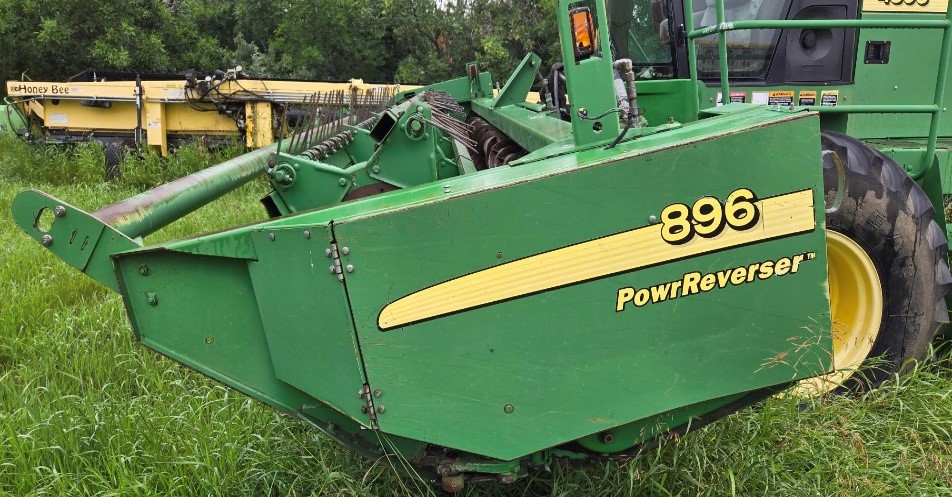 2008 John Deere 4895 Windrower