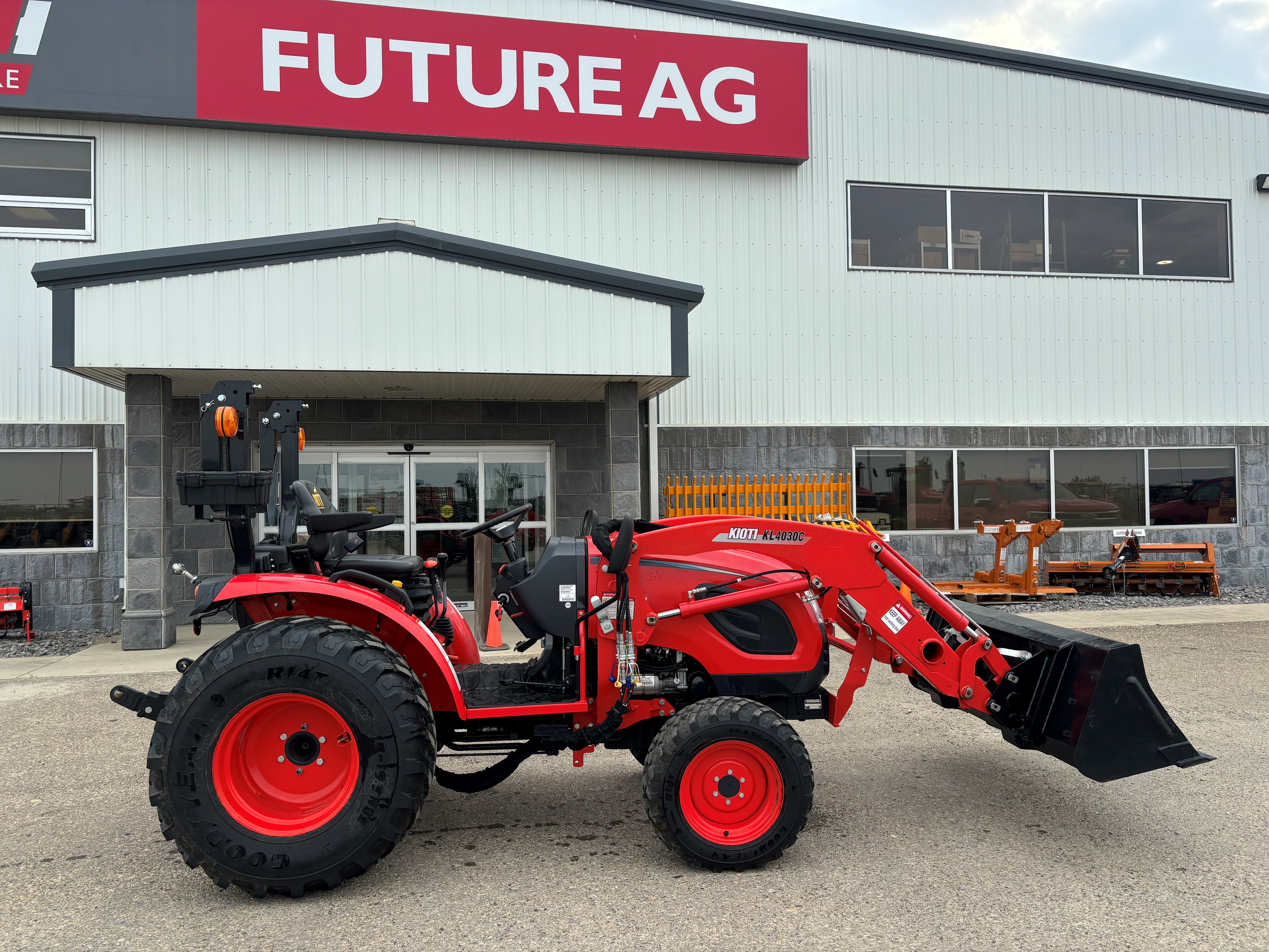 2022 Kioti CK4010SE Tractor