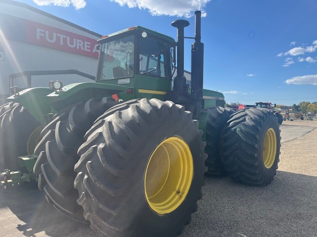 1982 John Deere 8850 Tractor