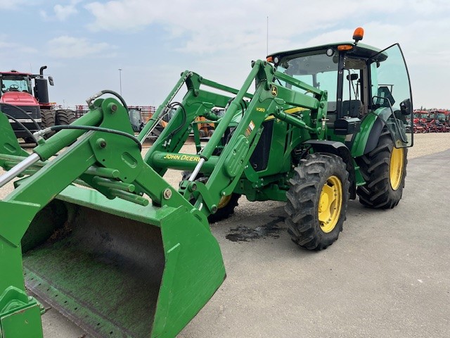 2013 John Deere 5115M Tractor