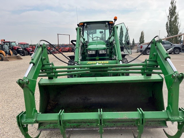 2013 John Deere 5115M Tractor