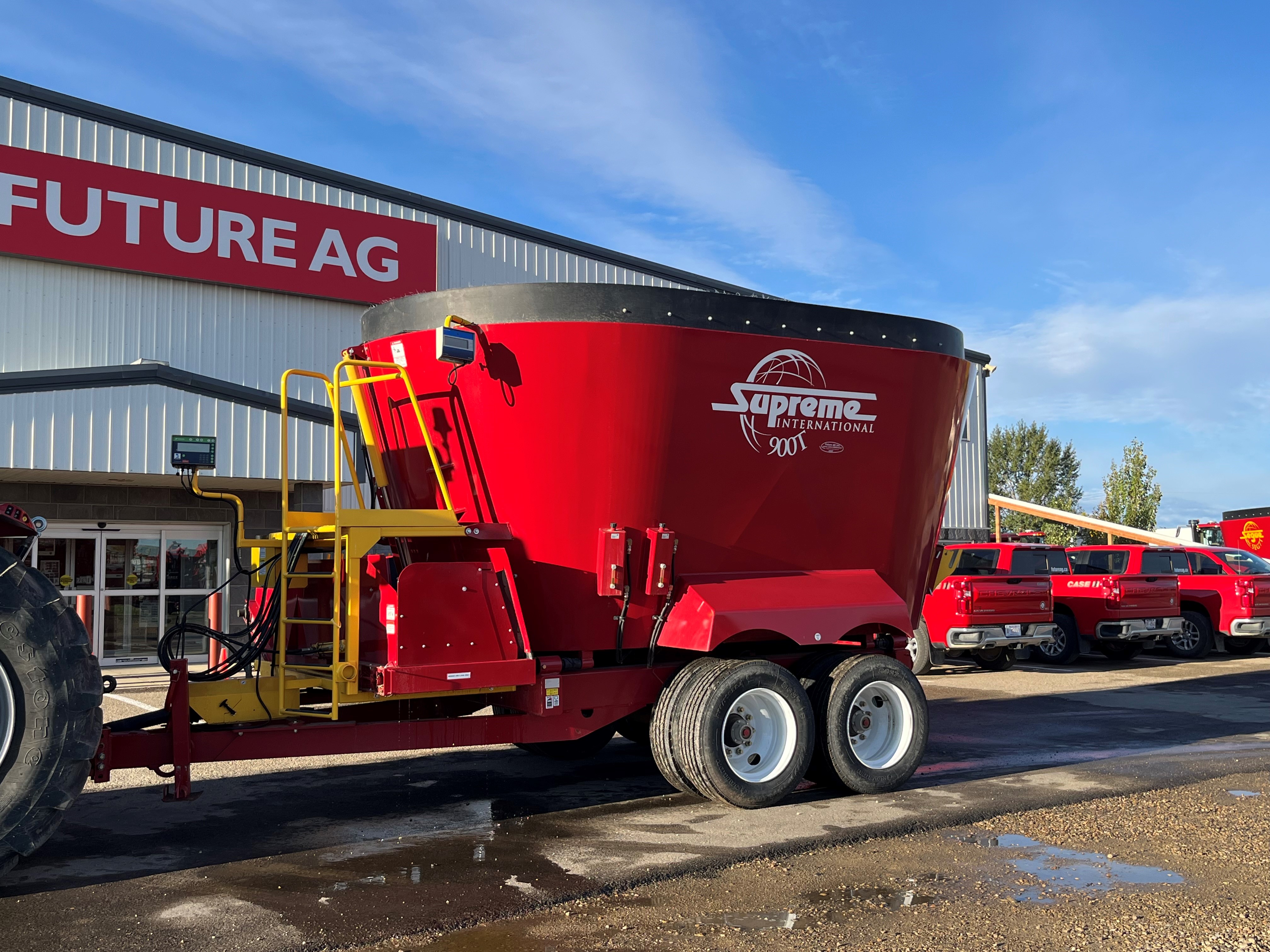 2022 Supreme 900T TMR Mixer