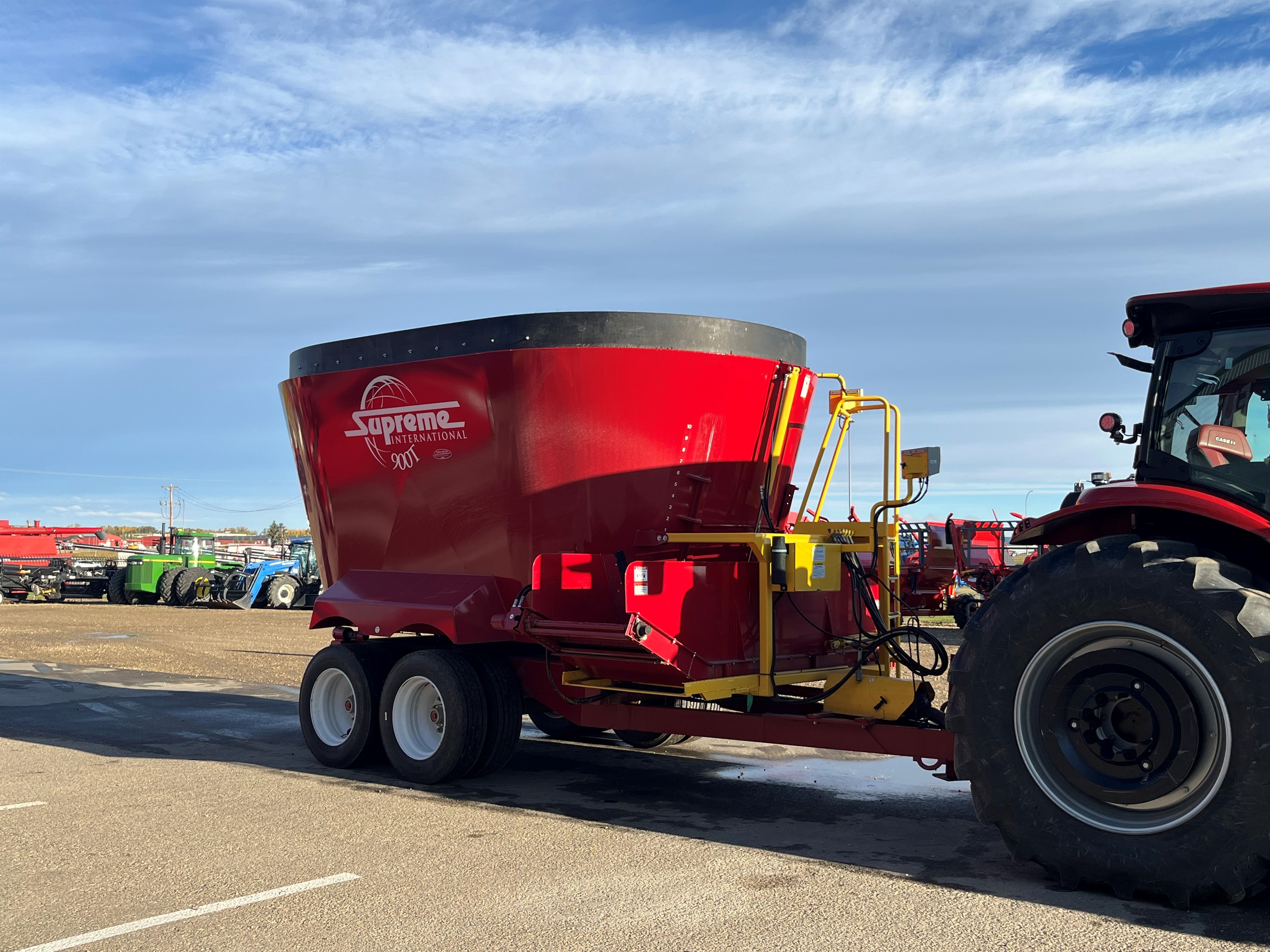 2022 Supreme 900T TMR Mixer