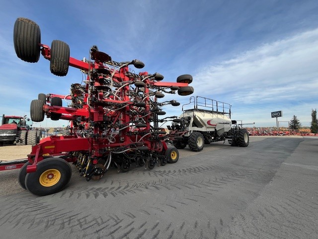 2017 Bourgault 3320-60 Air Drill