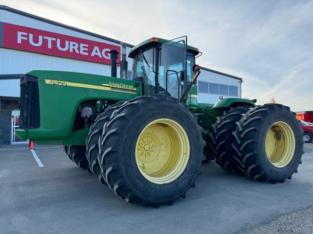 2004 John Deere 9420 Tractor