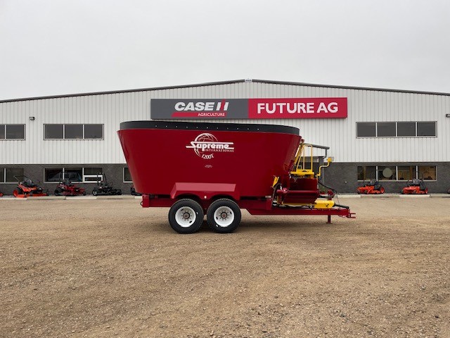 2022 Supreme 1200T TMR Mixer