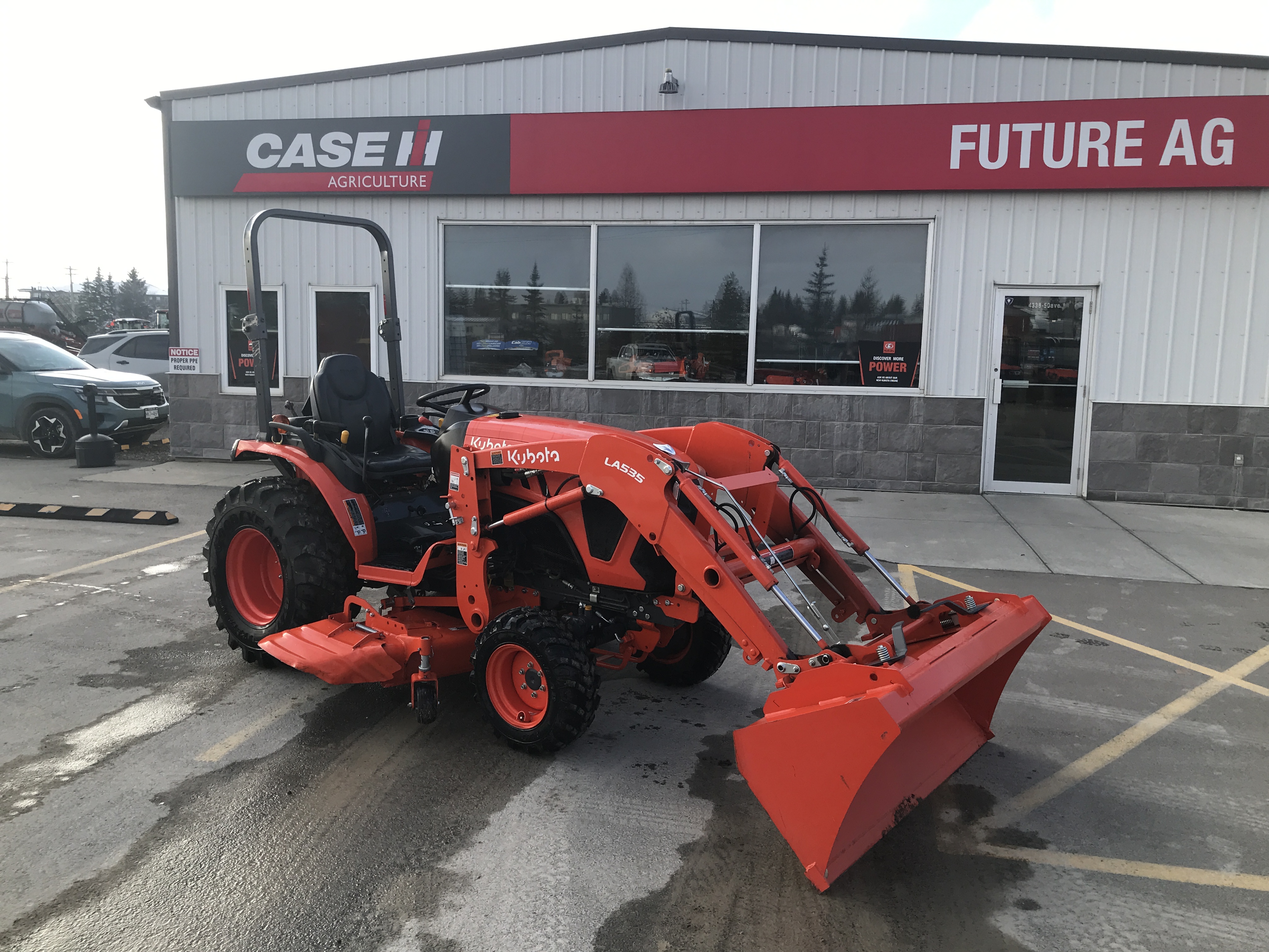 2022 Kubota LX2610HSD Lawn Tractor