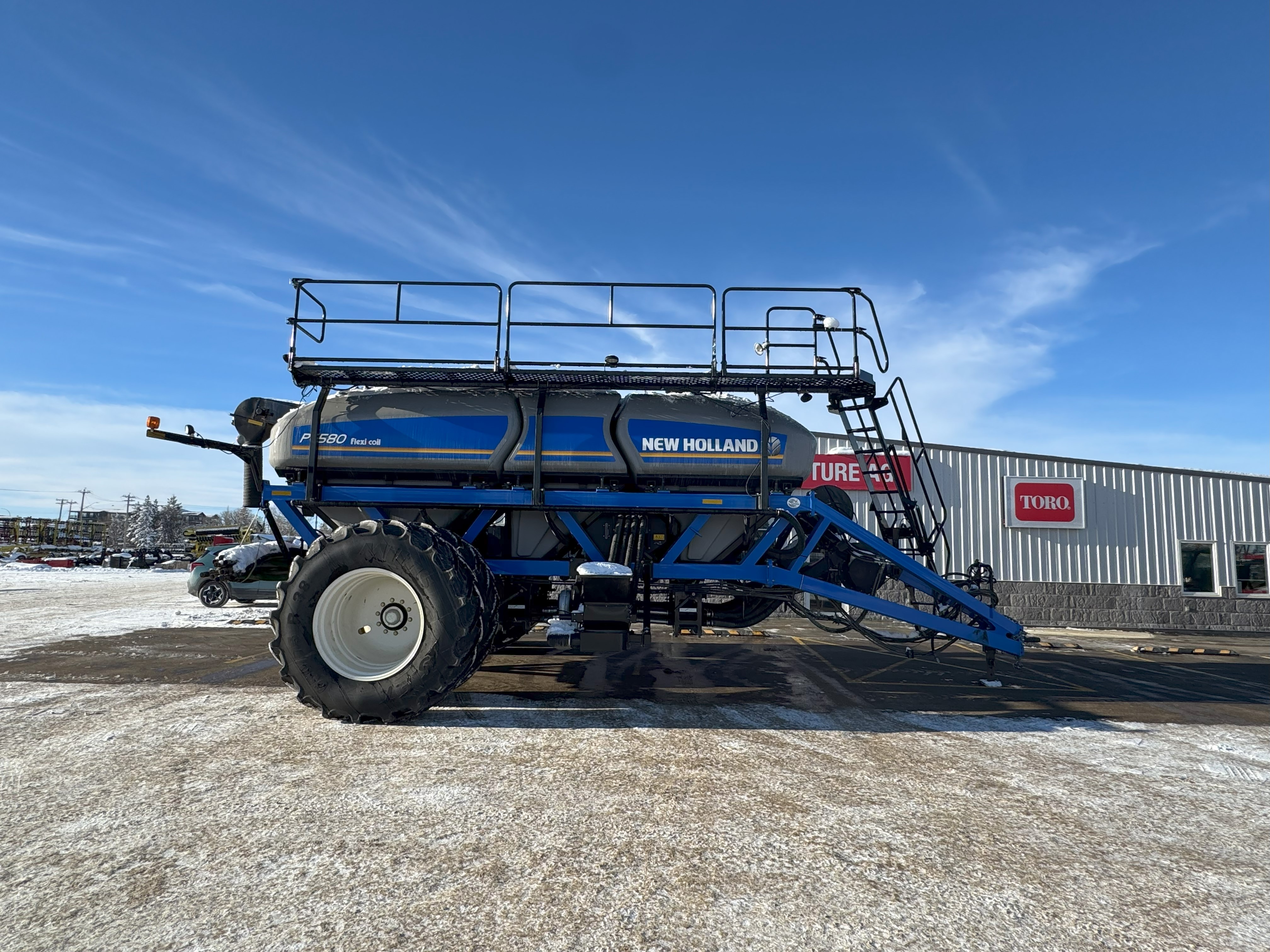 2017 New Holland P4580 Air Tank/Cart