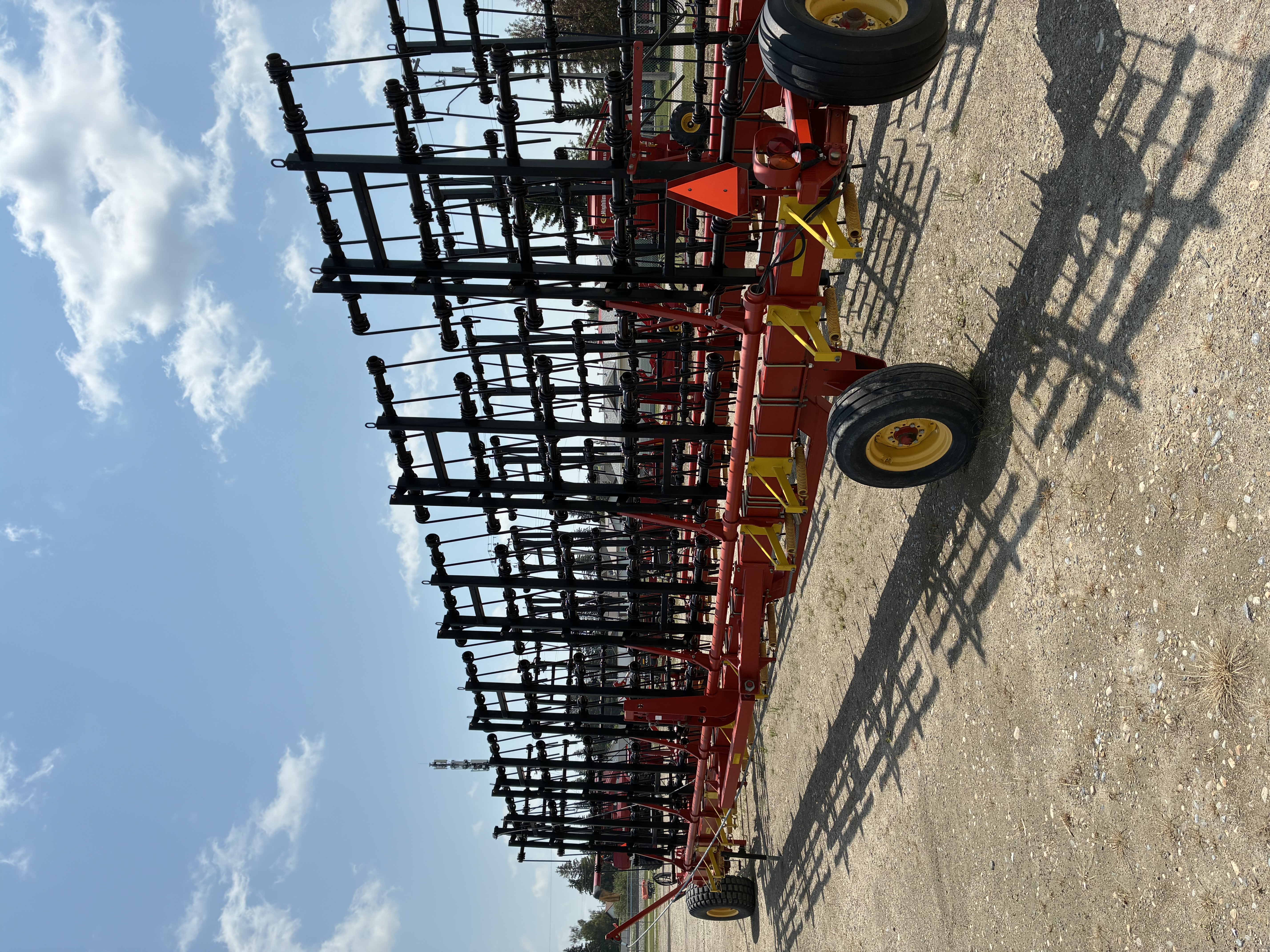 2014 Bourgault 7200-84 Harrow
