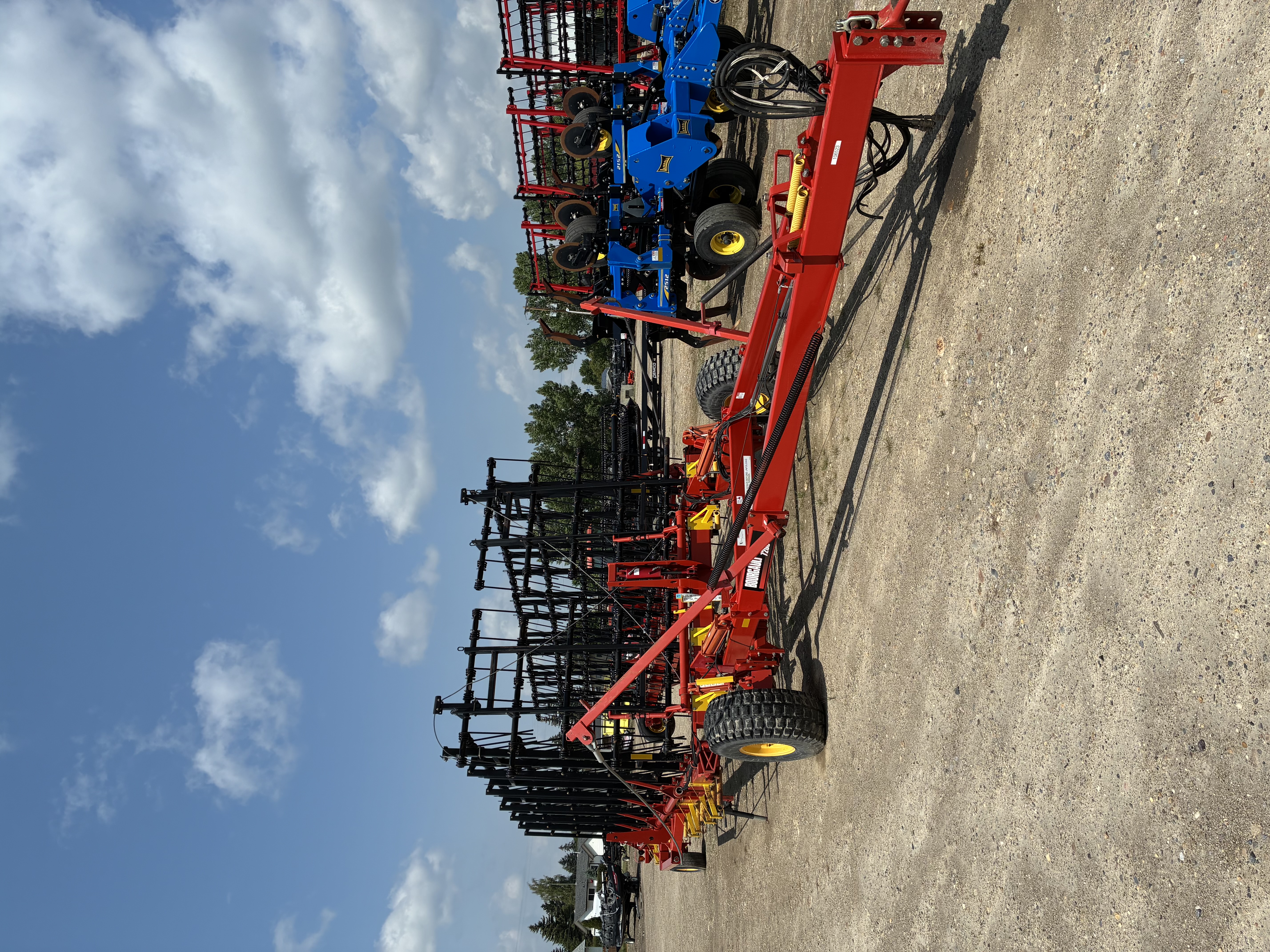 2014 Bourgault 7200-84 Harrow