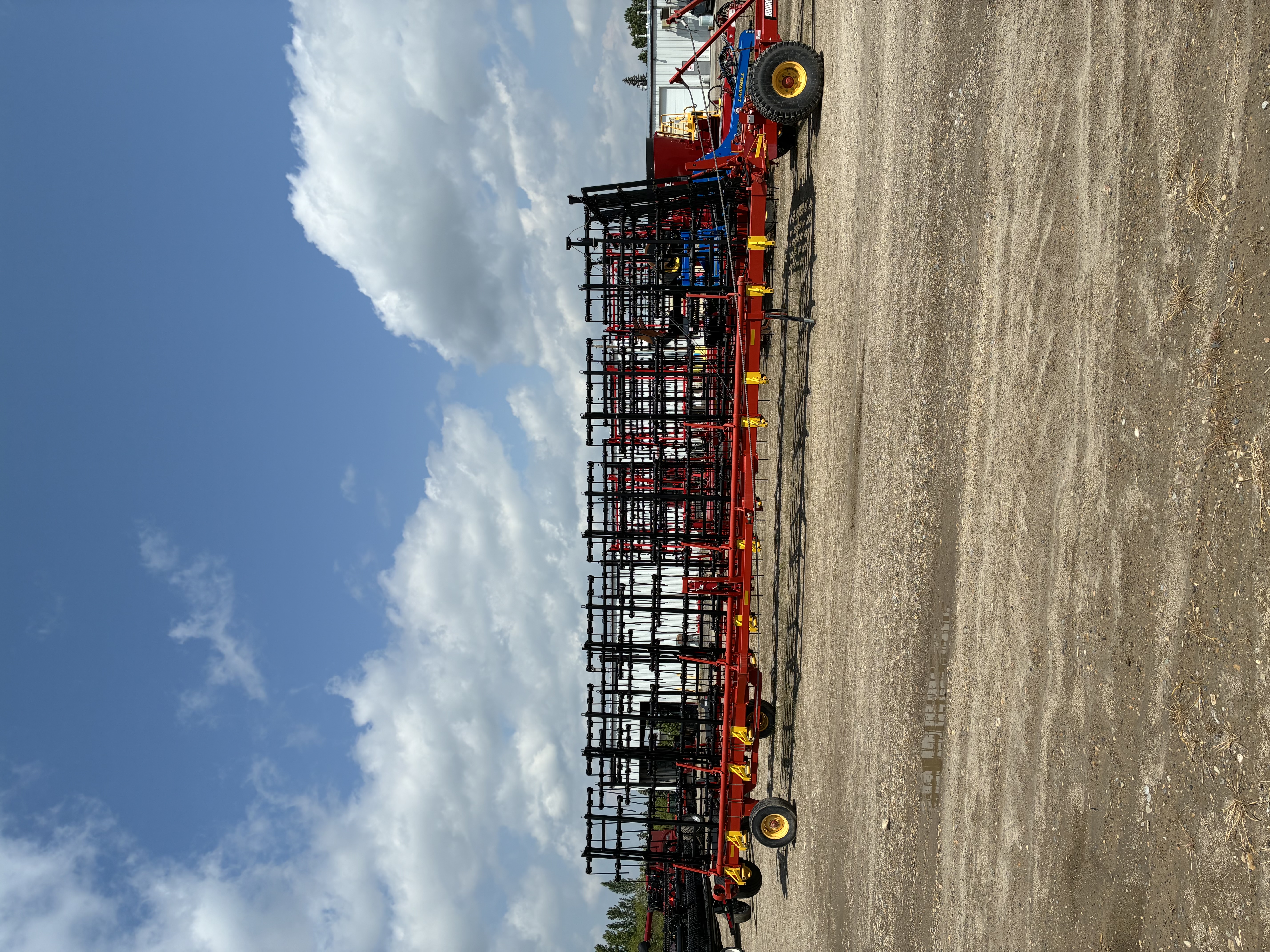 2014 Bourgault 7200-84 Harrow