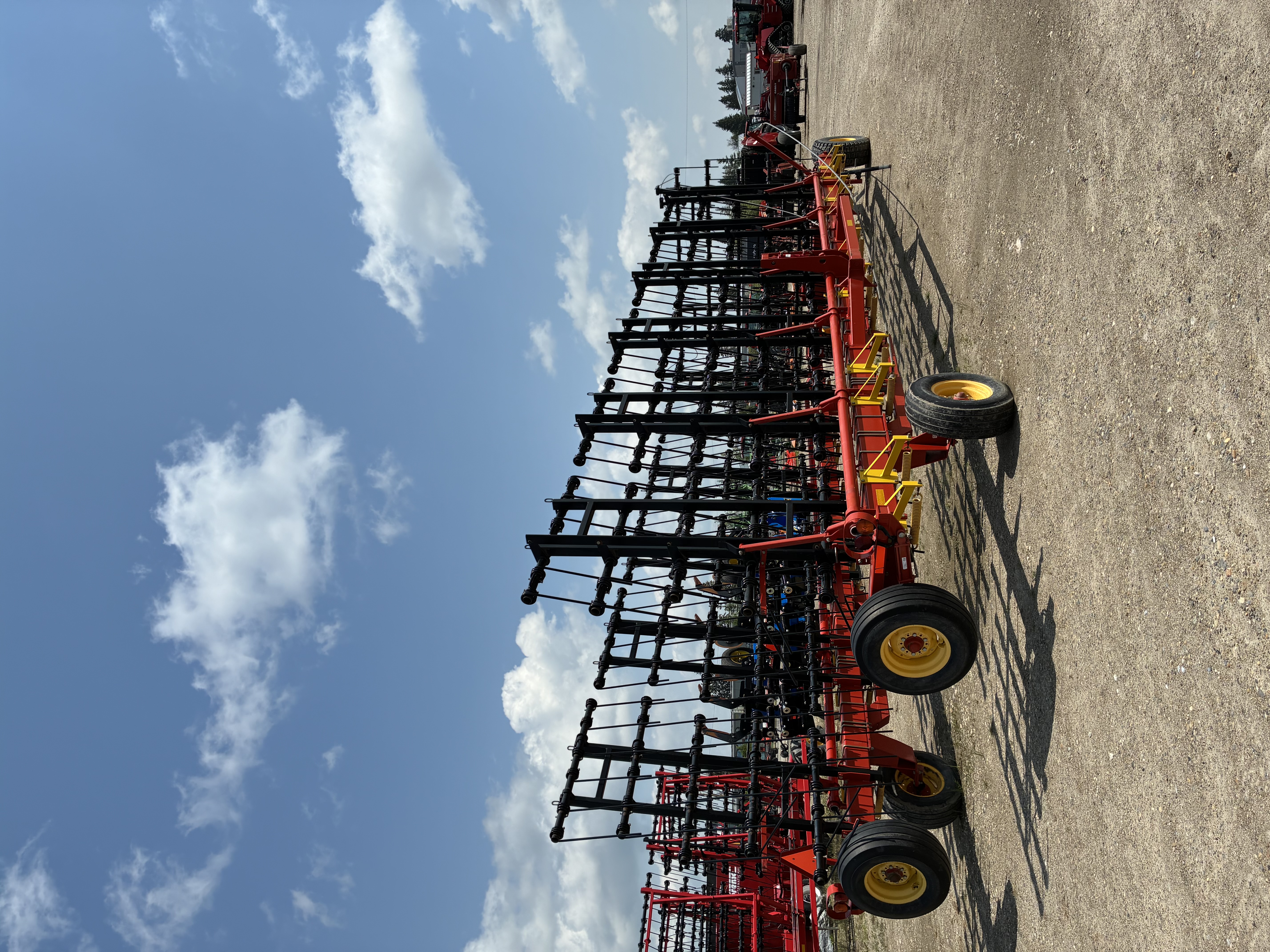 2014 Bourgault 7200-84 Harrow