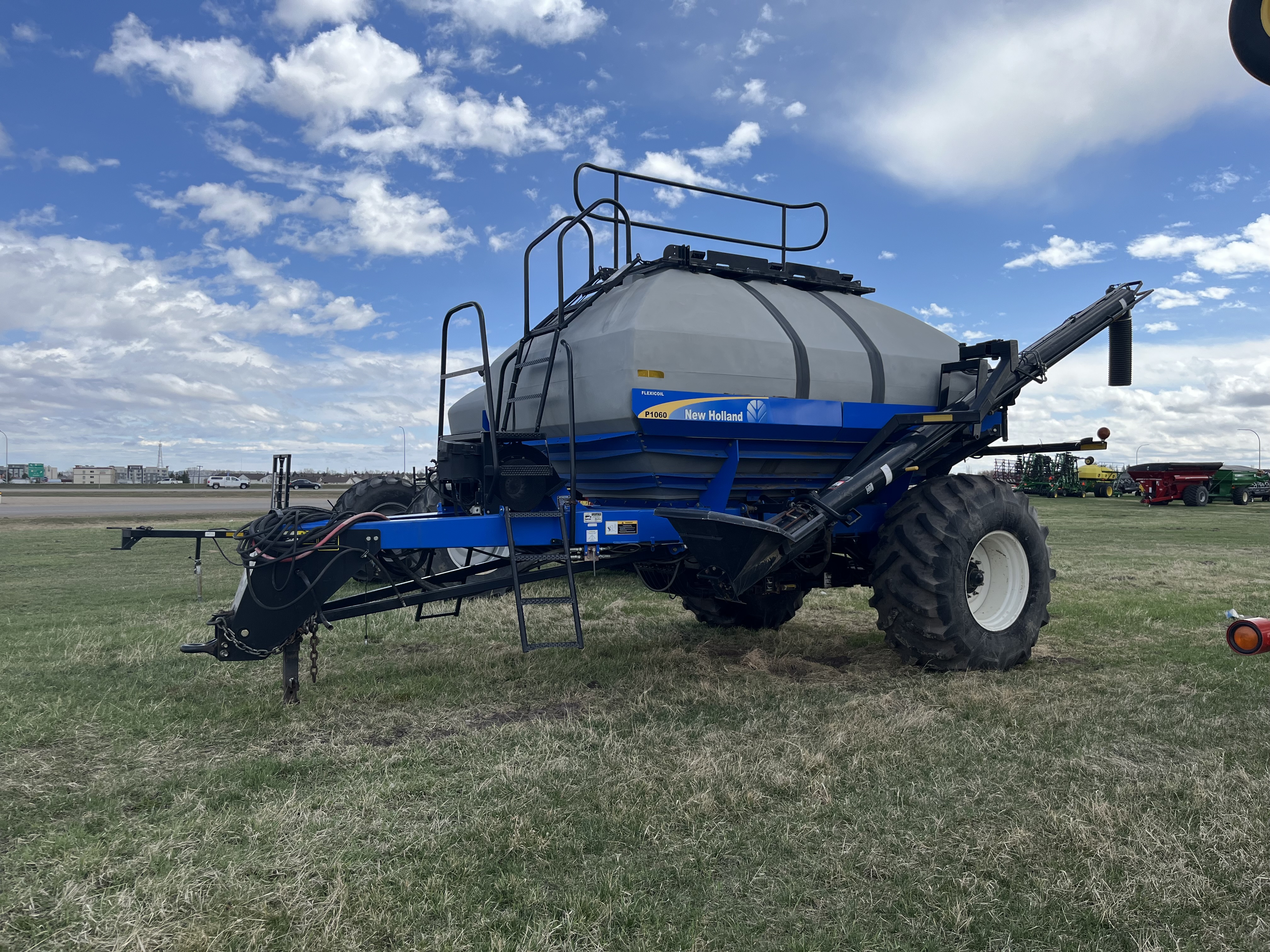 2012 New Holland P1060 Air Drill