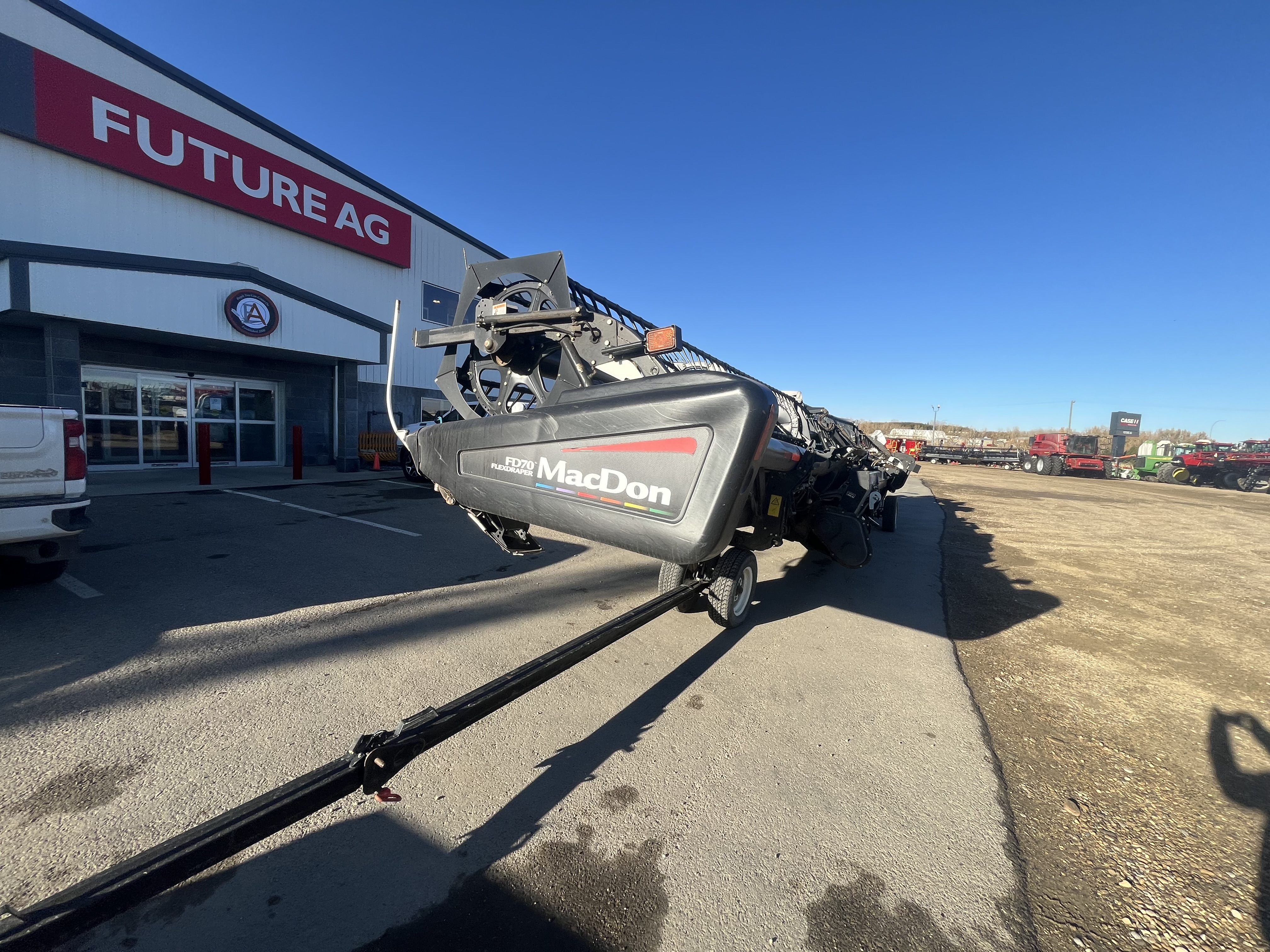 2011 MacDon FD70-35 Header Combine