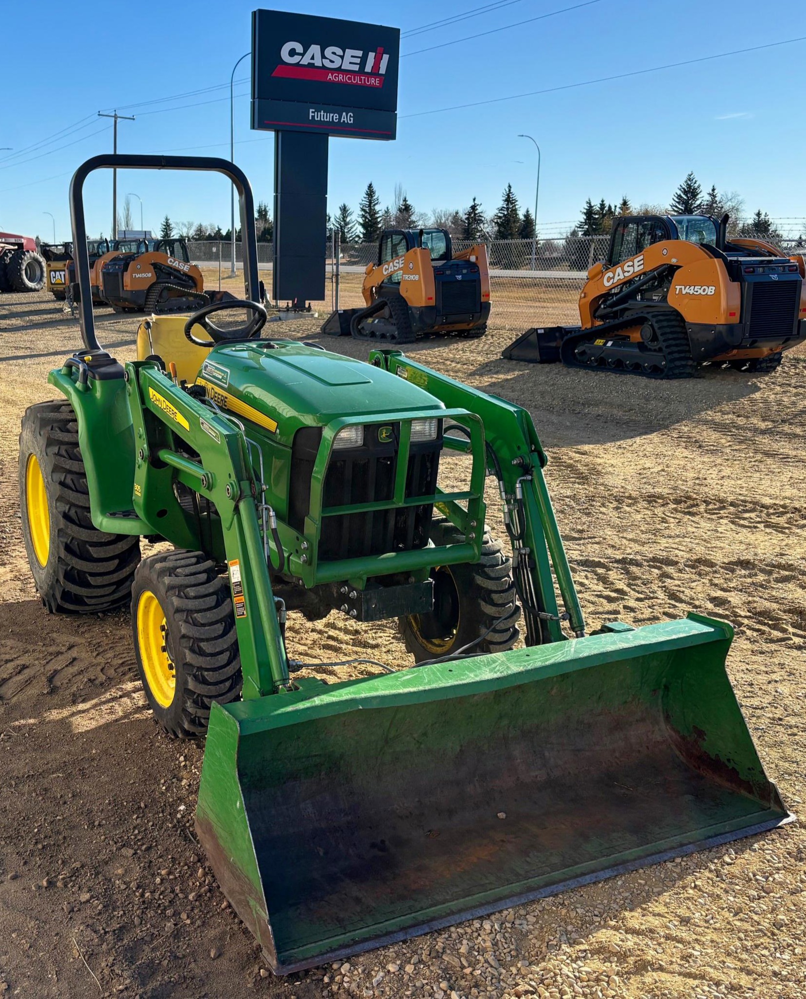 2011 John Deere 3038E Tractor