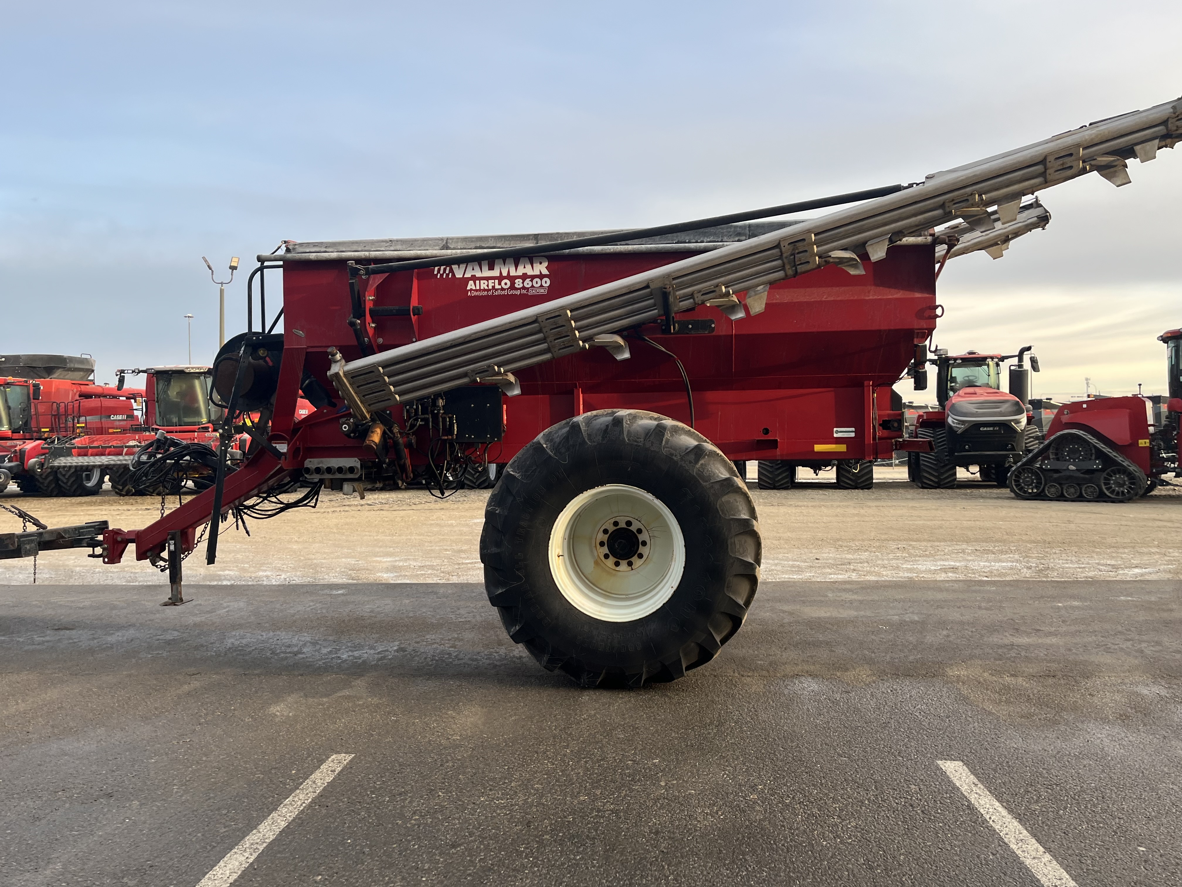 2016 Salford 8600 Fertilizer Spreader