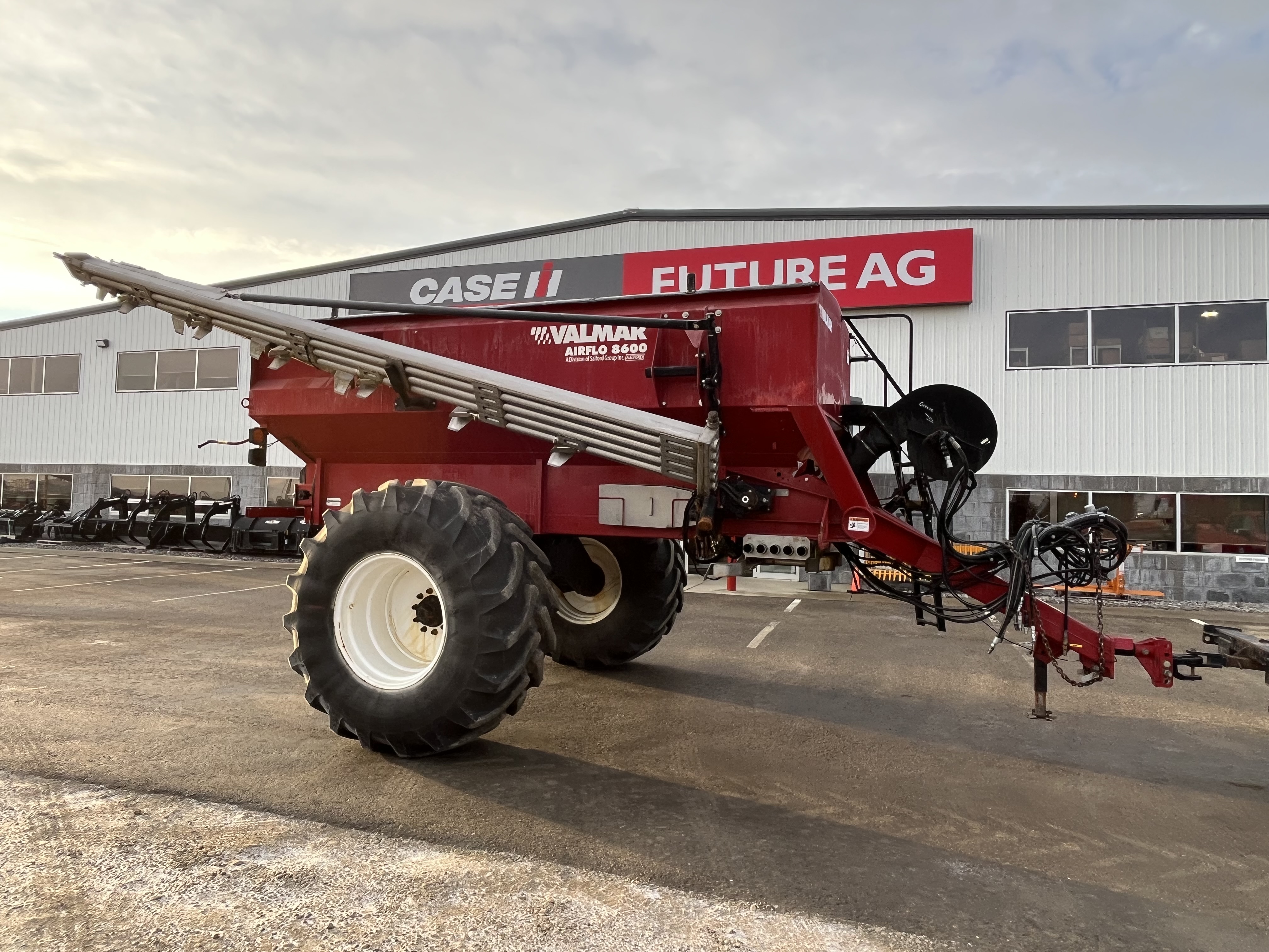 2016 Salford 8600 Fertilizer Spreader
