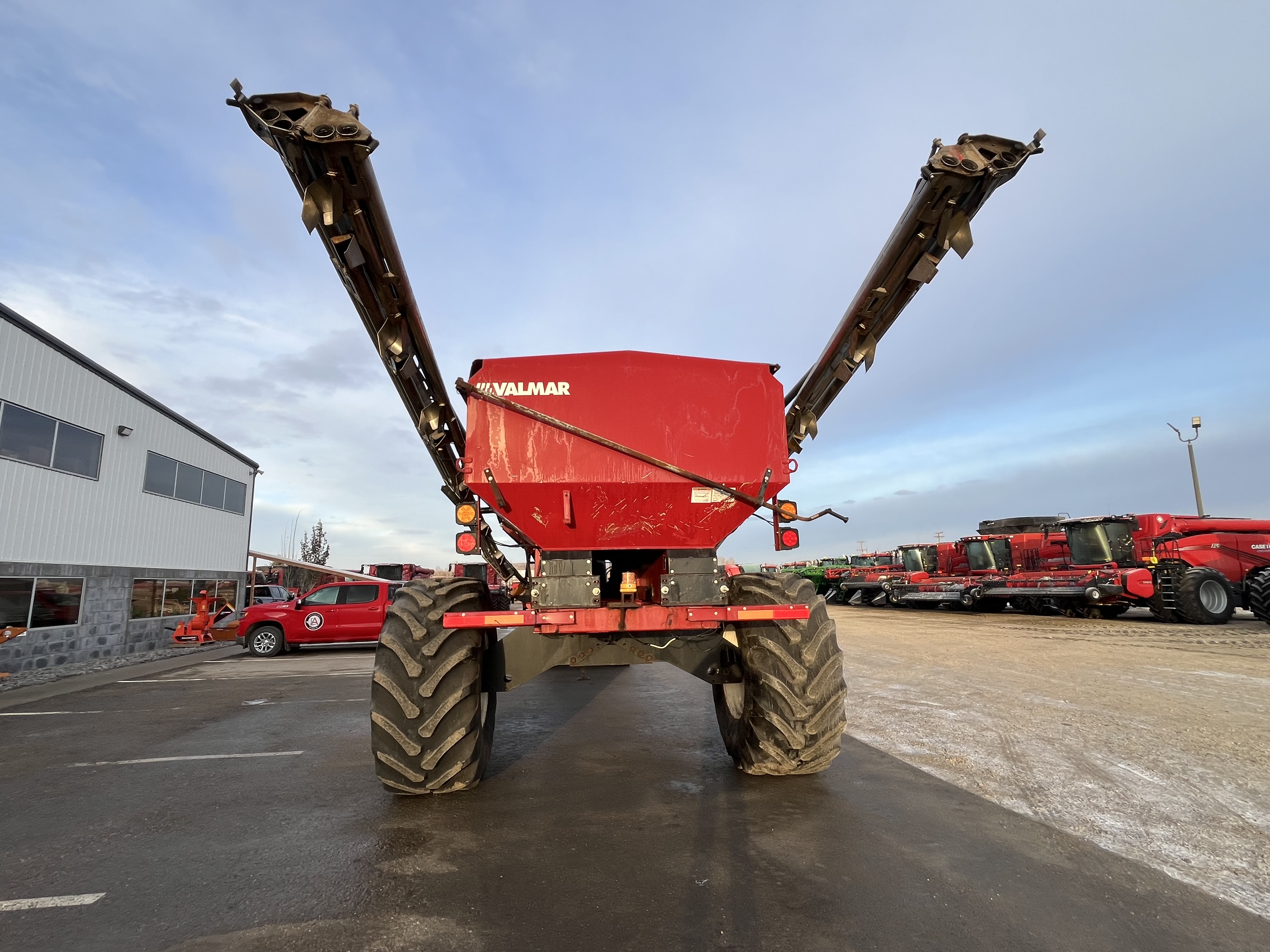 2016 Salford 8600 Fertilizer Spreader