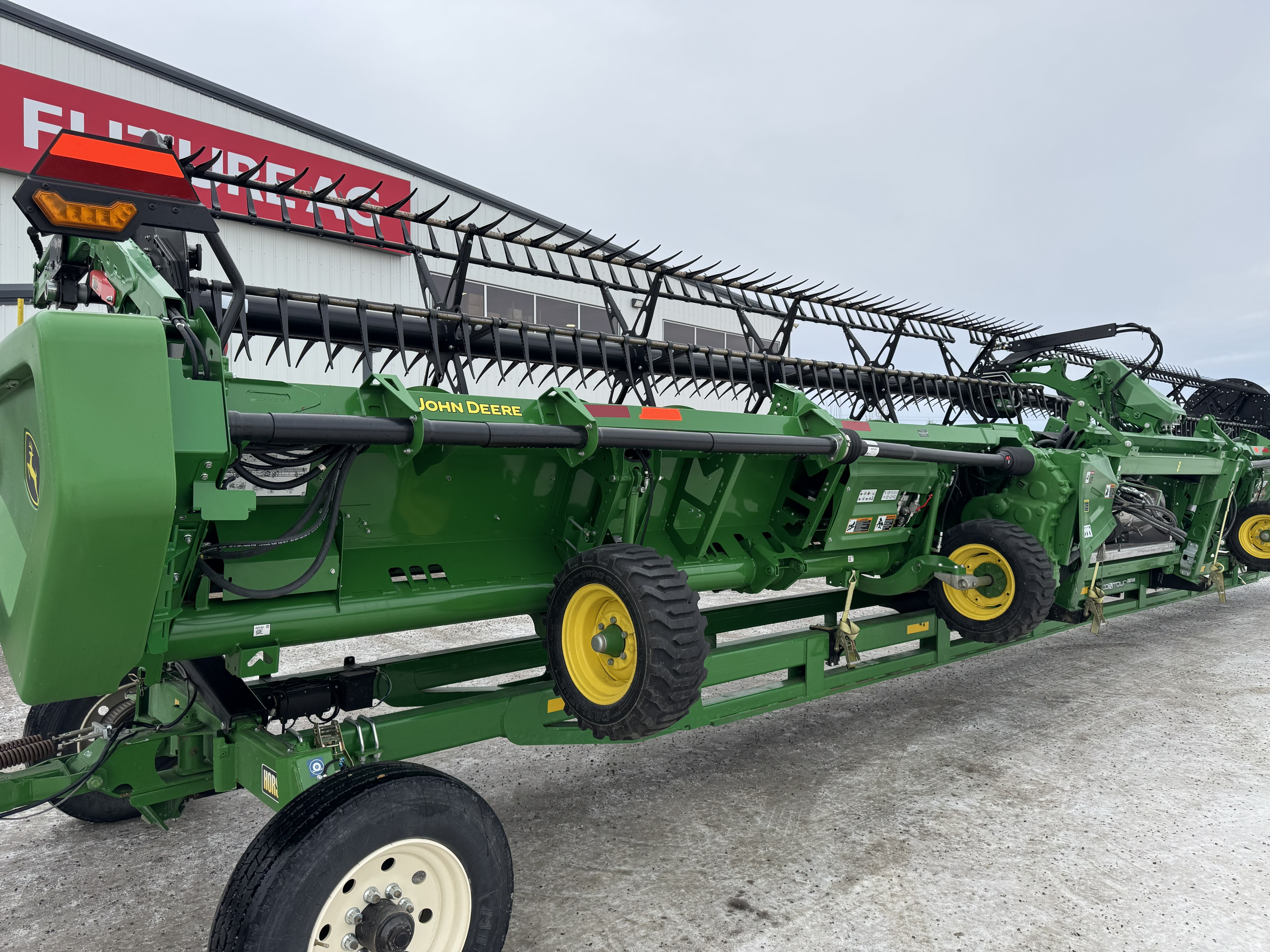 2022 John Deere HD45R Header Combine