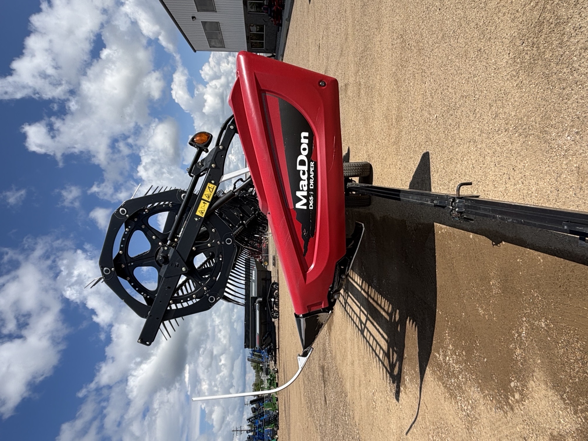 2014 MacDon D65-S Header Combine