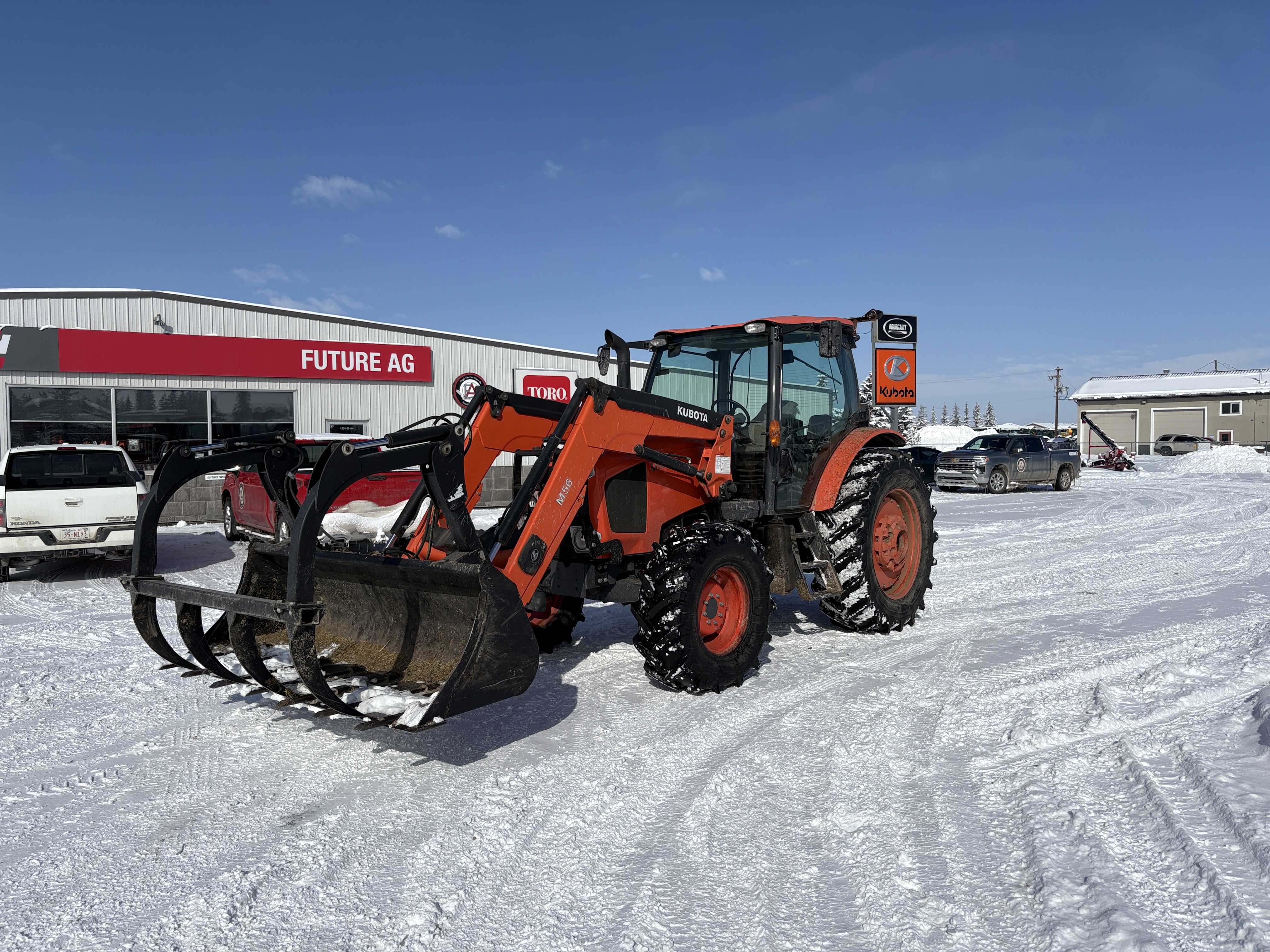 2015 Kubota M135GX Tractor