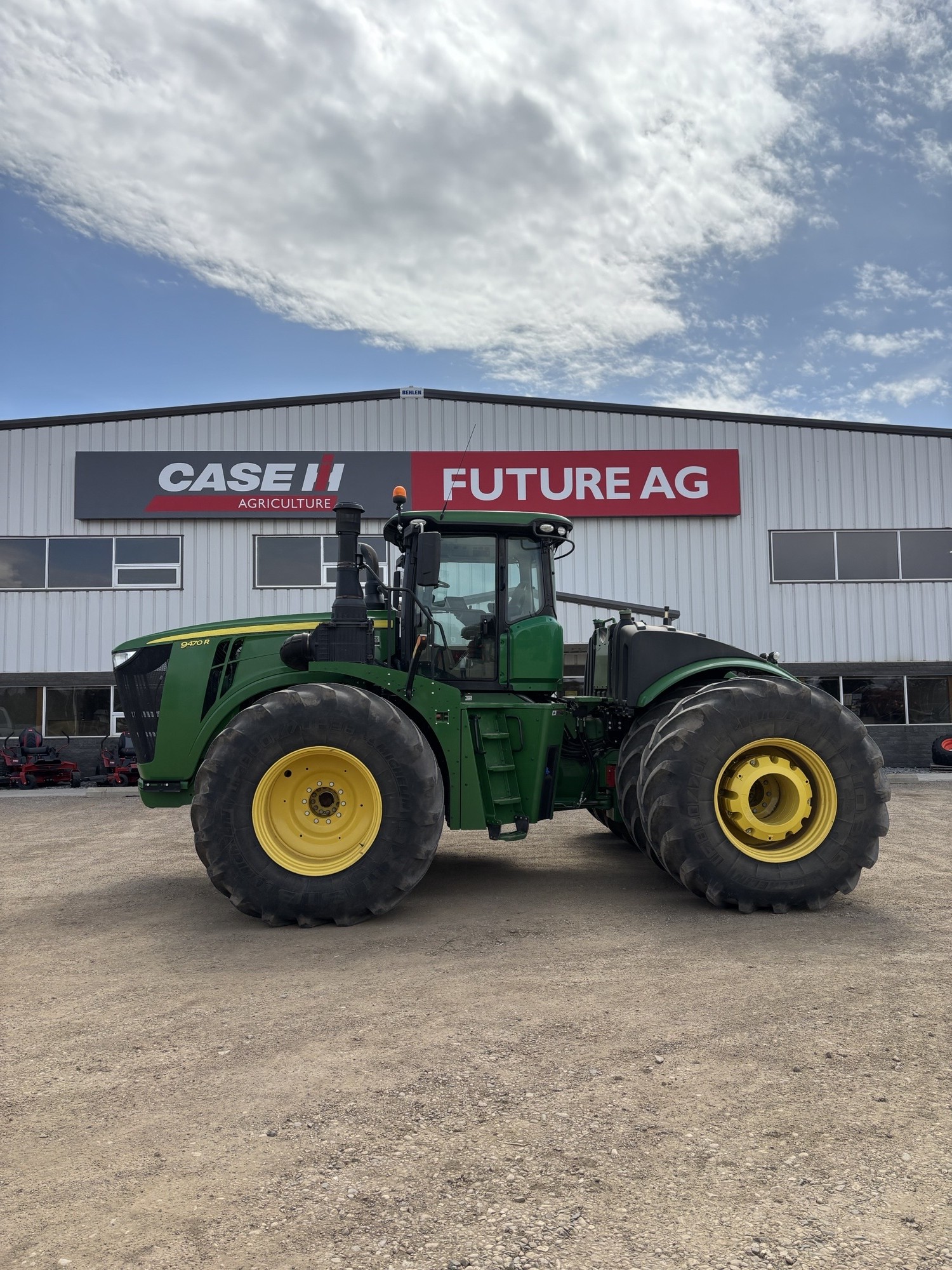 2018 John Deere 9470R Tractor