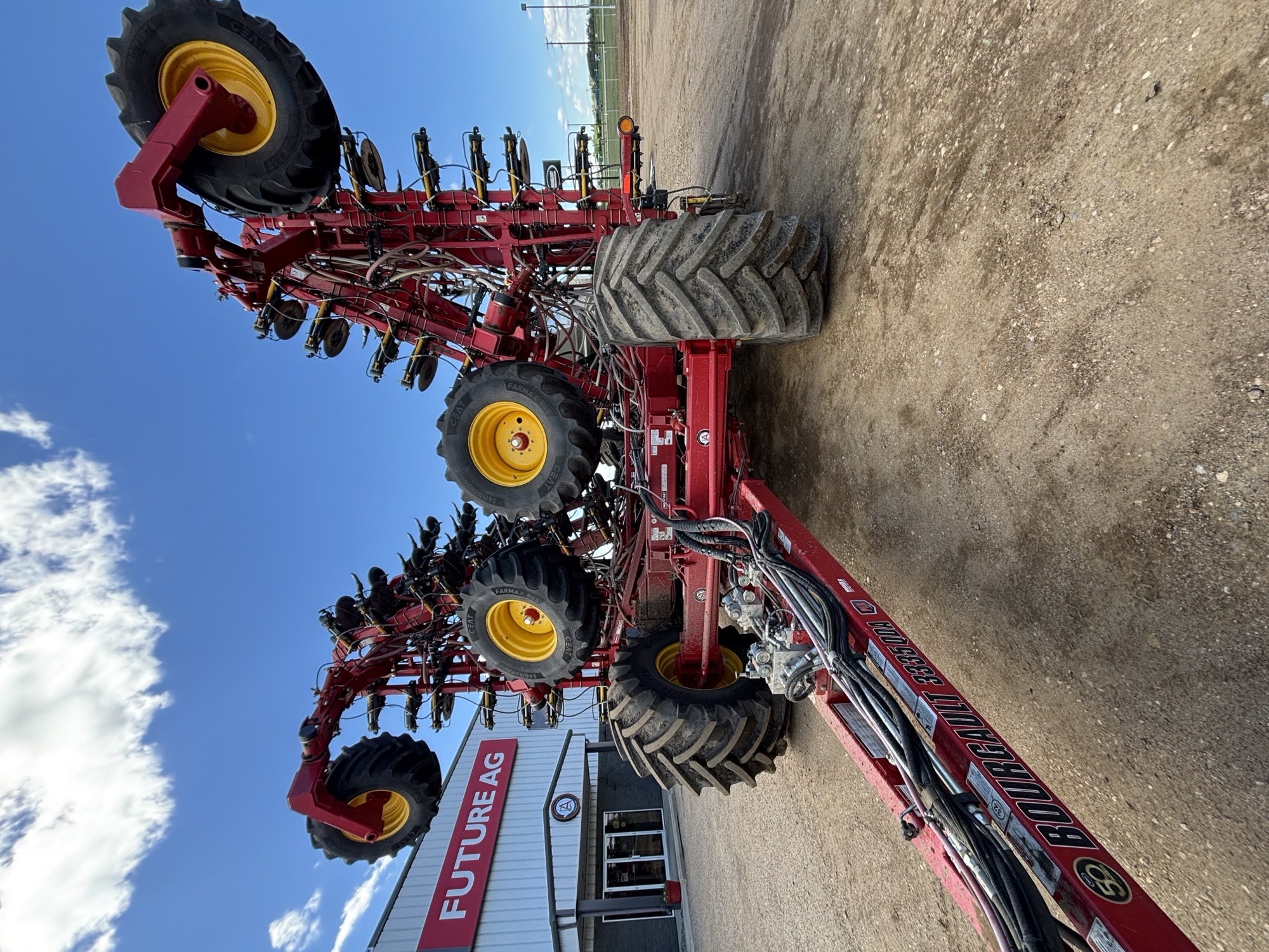 2024 Bourgault 3335-76PHD Air Seeder