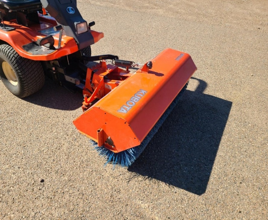 2010 Kubota GF1800E Mower/Front Deck