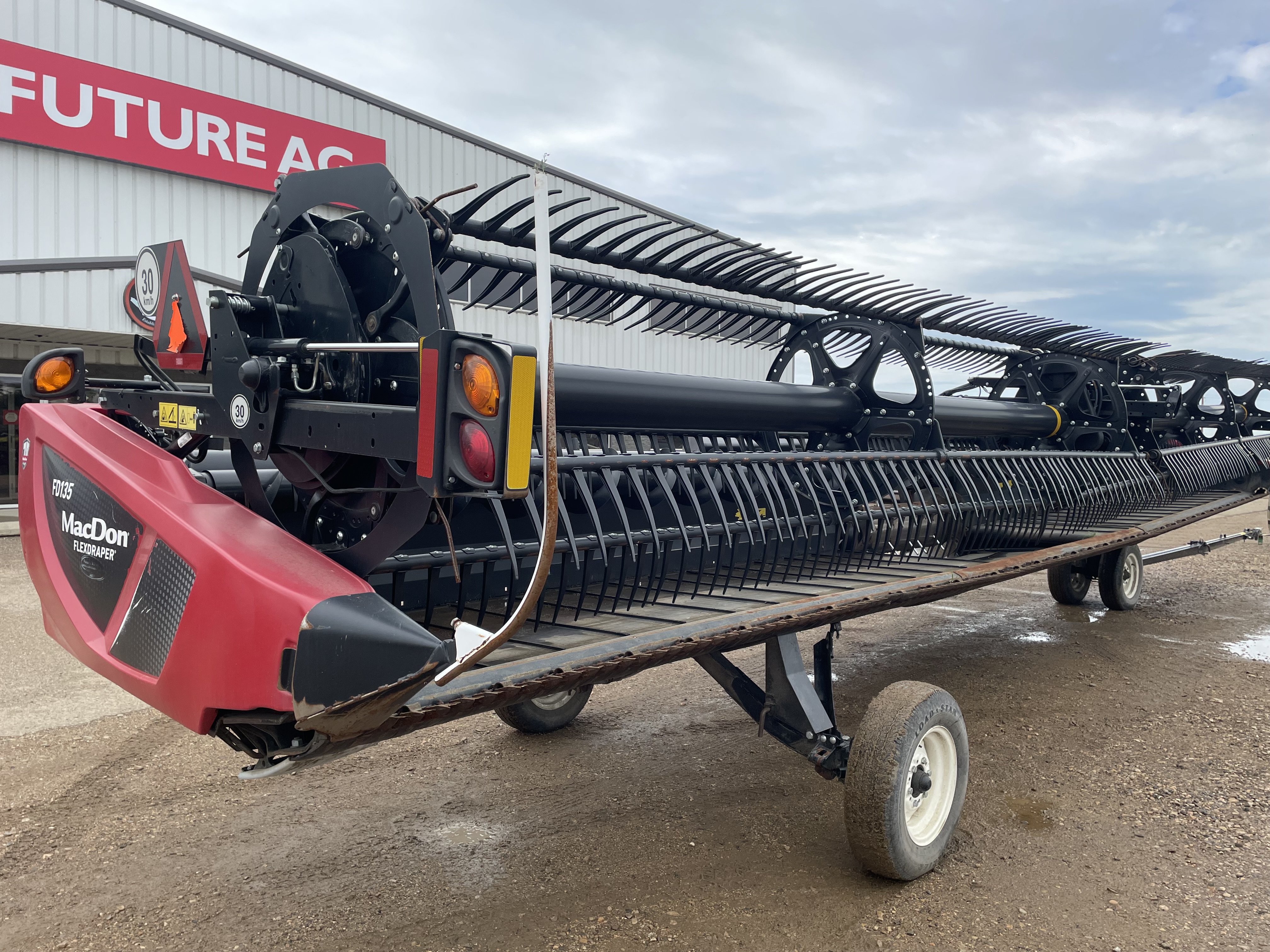 2019 MacDon FD135 Header Combine
