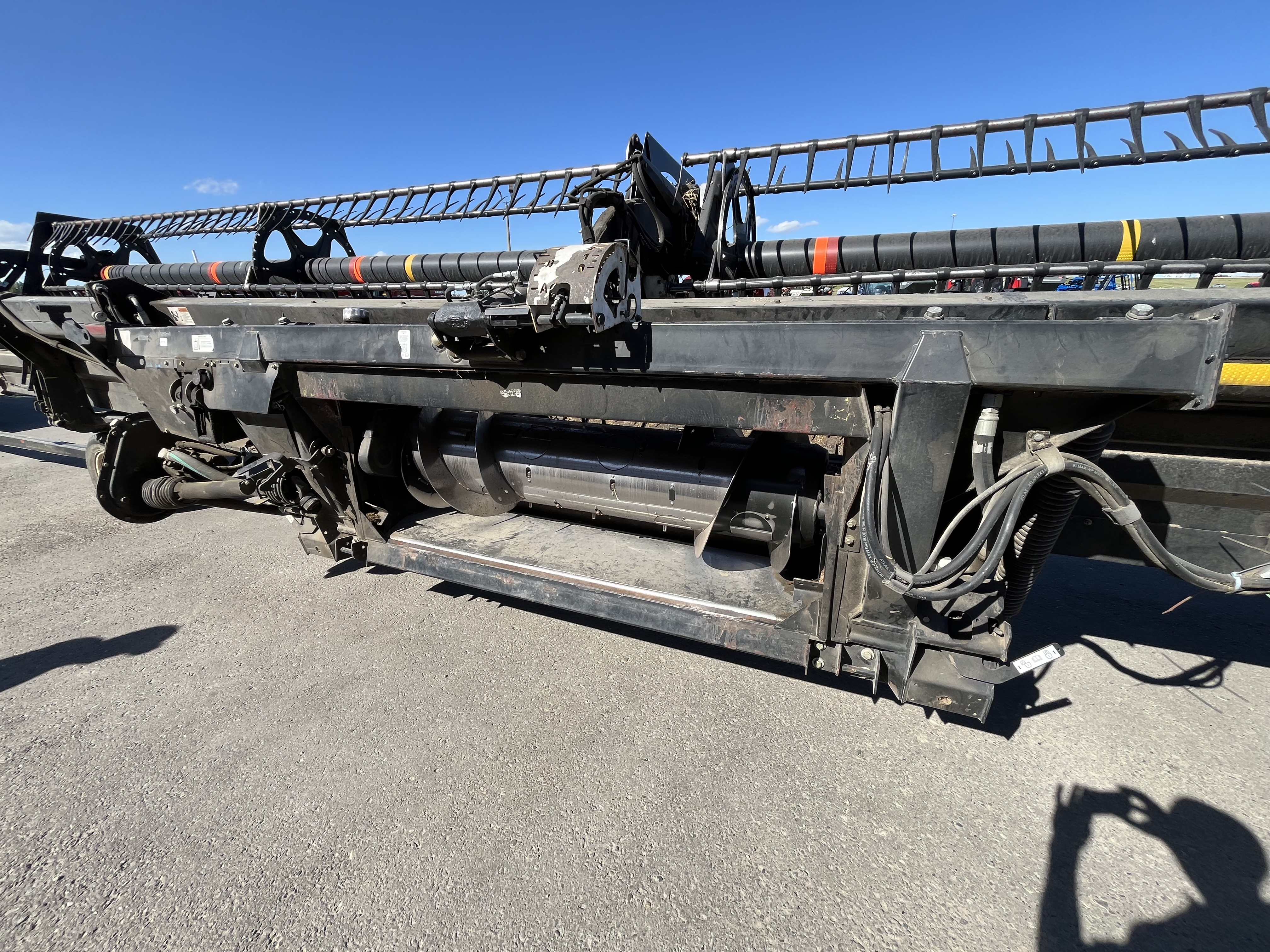 2009 MacDon D60 Header Combine