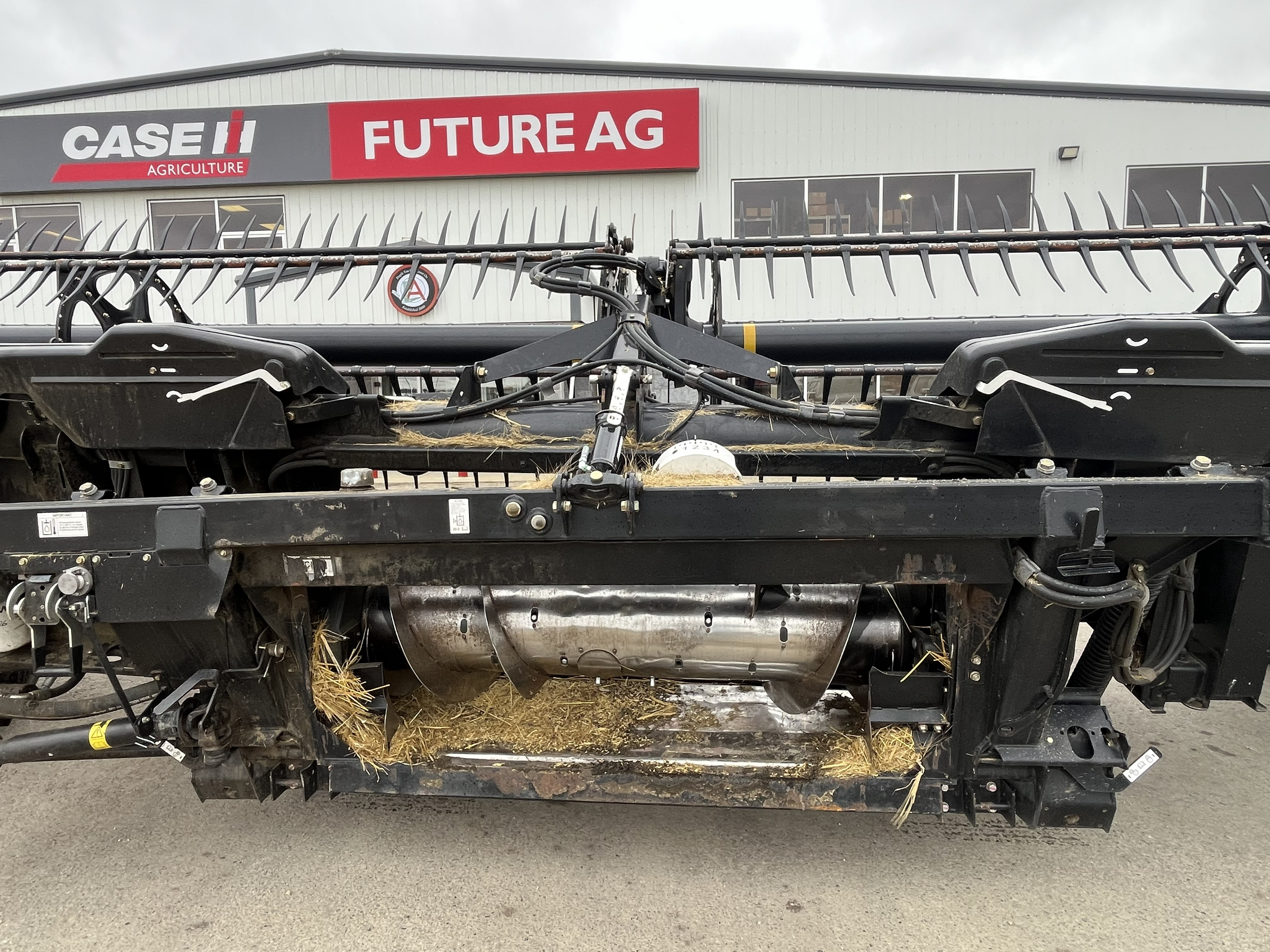 2016 MacDon FD75-35 Header Combine