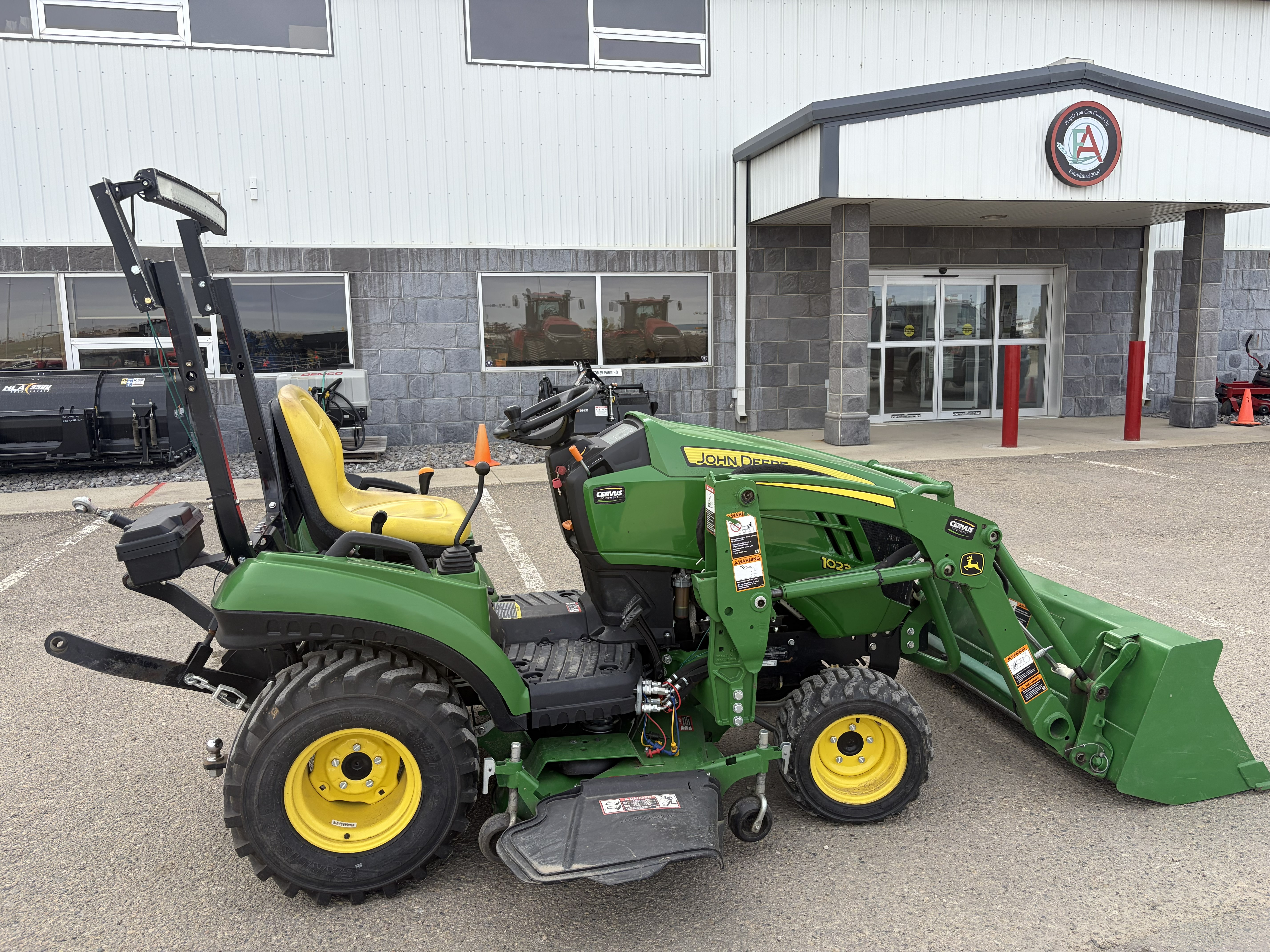2019 John Deere 1023E Tractor