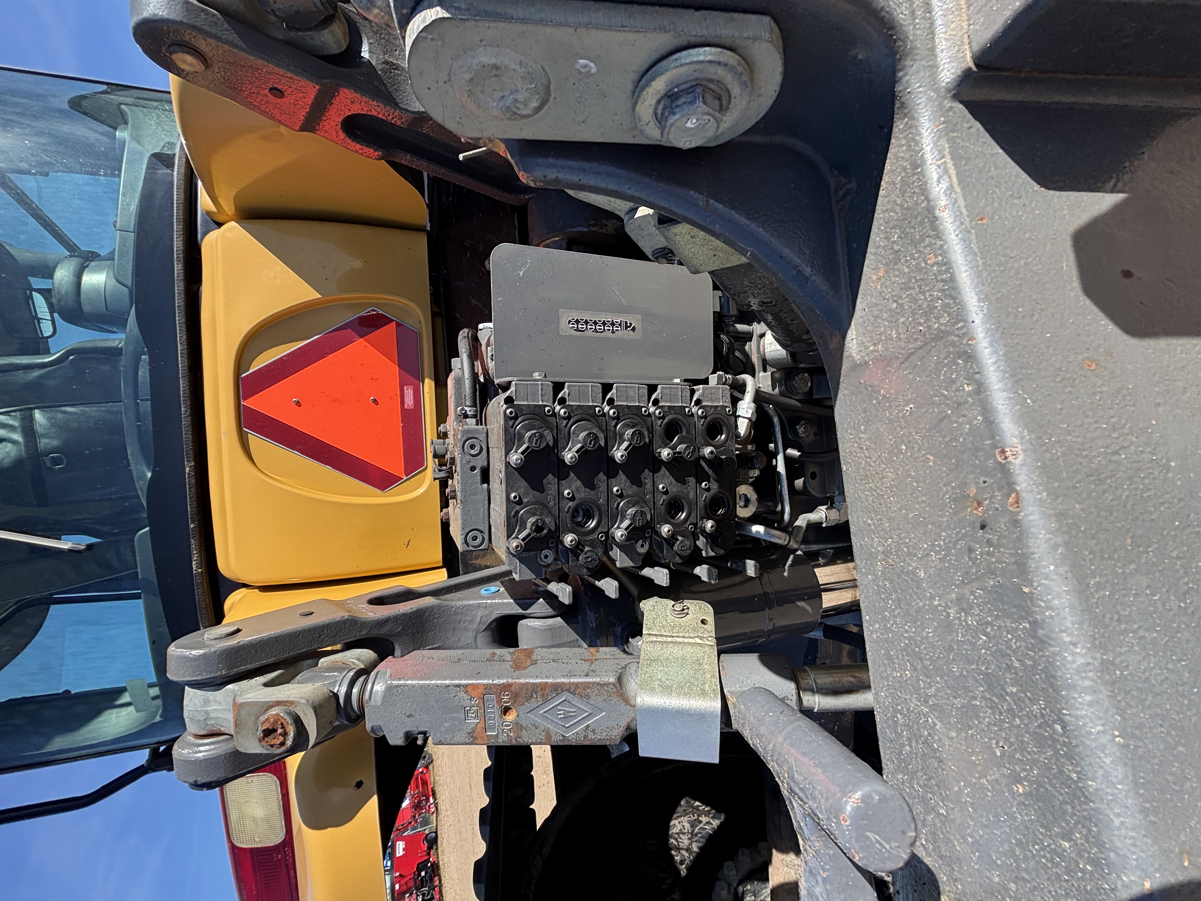 2011 Challenger MT765C Tractor