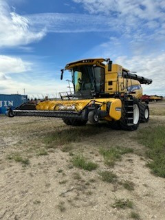 2020 New Holland CR9.90 Combine
