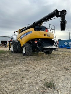 2020 New Holland CR9.90 Combine