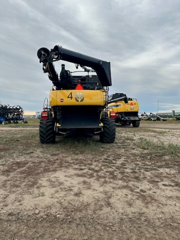 2019 New Holland CR9.90 Combine