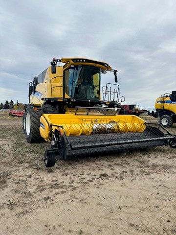 2019 New Holland CR9.90 Combine