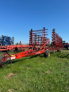 2018 Bourgault XR770-90 Row Crop Tillage