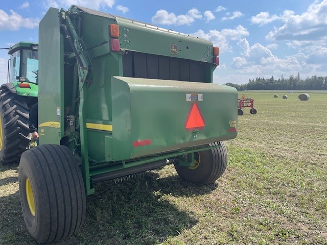 2015 John Deere 569 Baler/Round