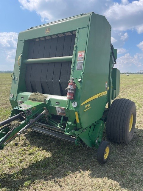 2015 John Deere 569 Baler/Round