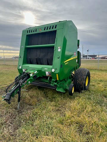 2023 John Deere 560M Baler/Round