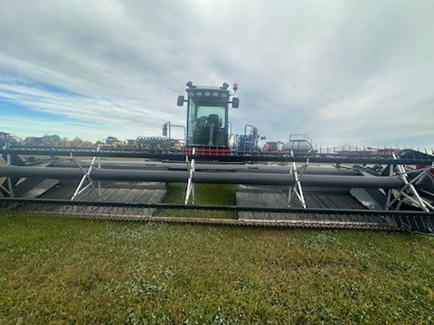 2014 Ferguson WR9735 Windrower