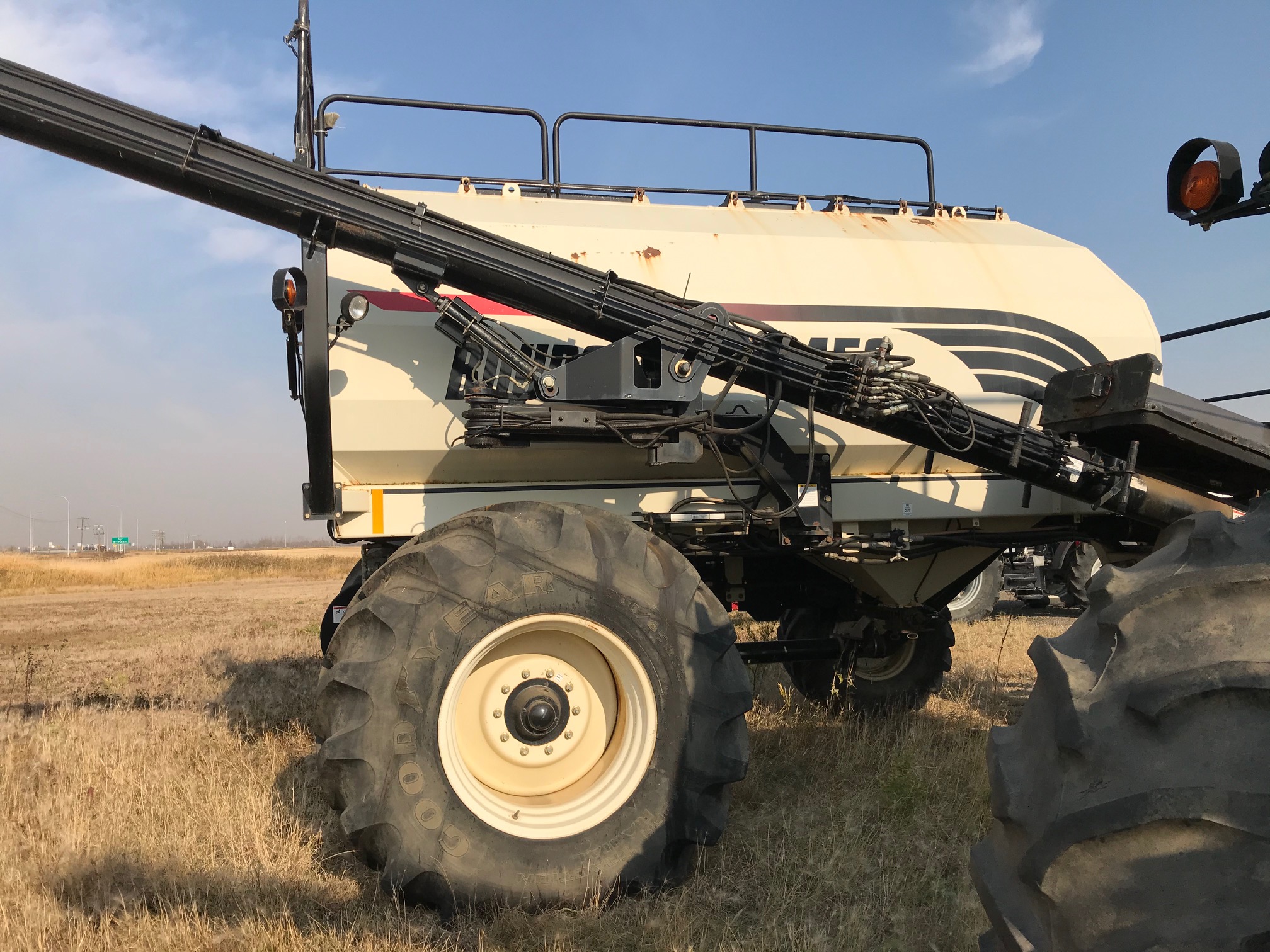 2005 Bourgault 6450 Air Tank/Cart