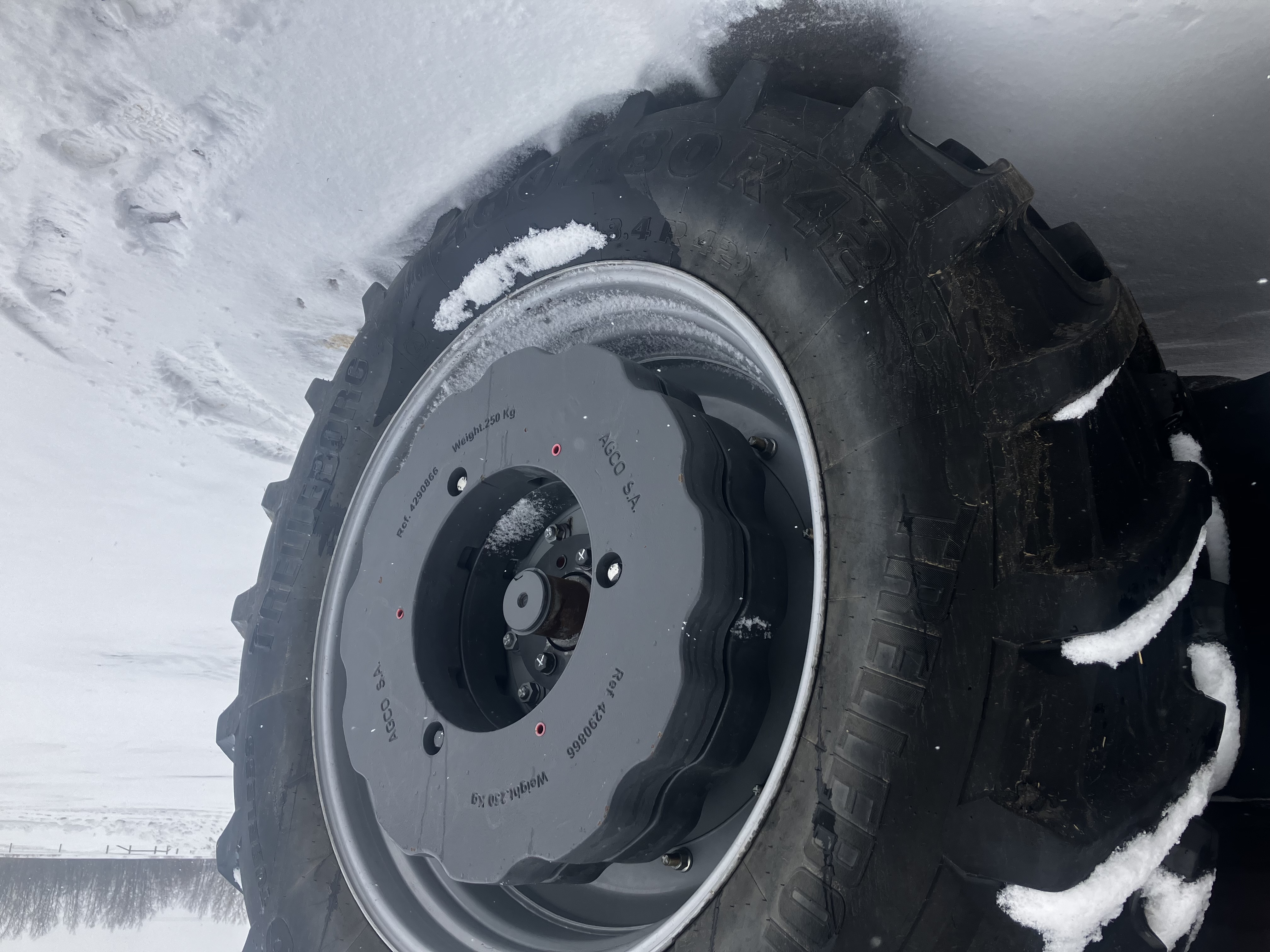 2019 Massey Ferguson 7718S Tractor