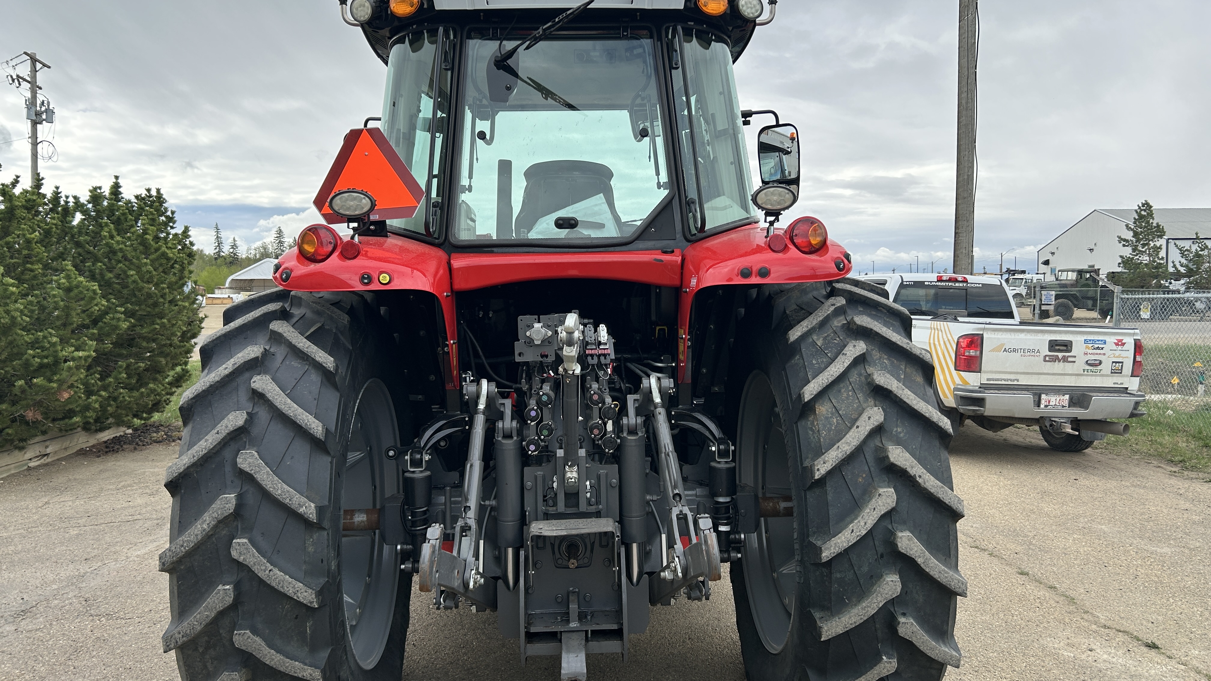 2019 Massey Ferguson 7718S Tractor